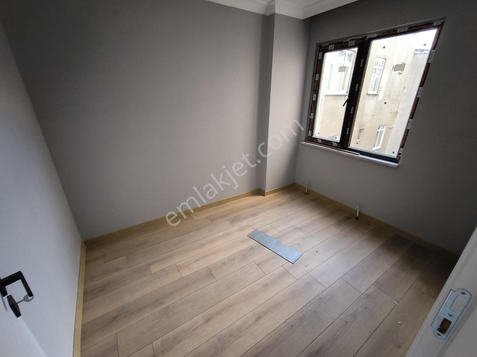 Üç Kardeşler'den İsmetpaşa Mah. Sıfır Cadde Dibi 3+1 120m² Daire - Görsel 23