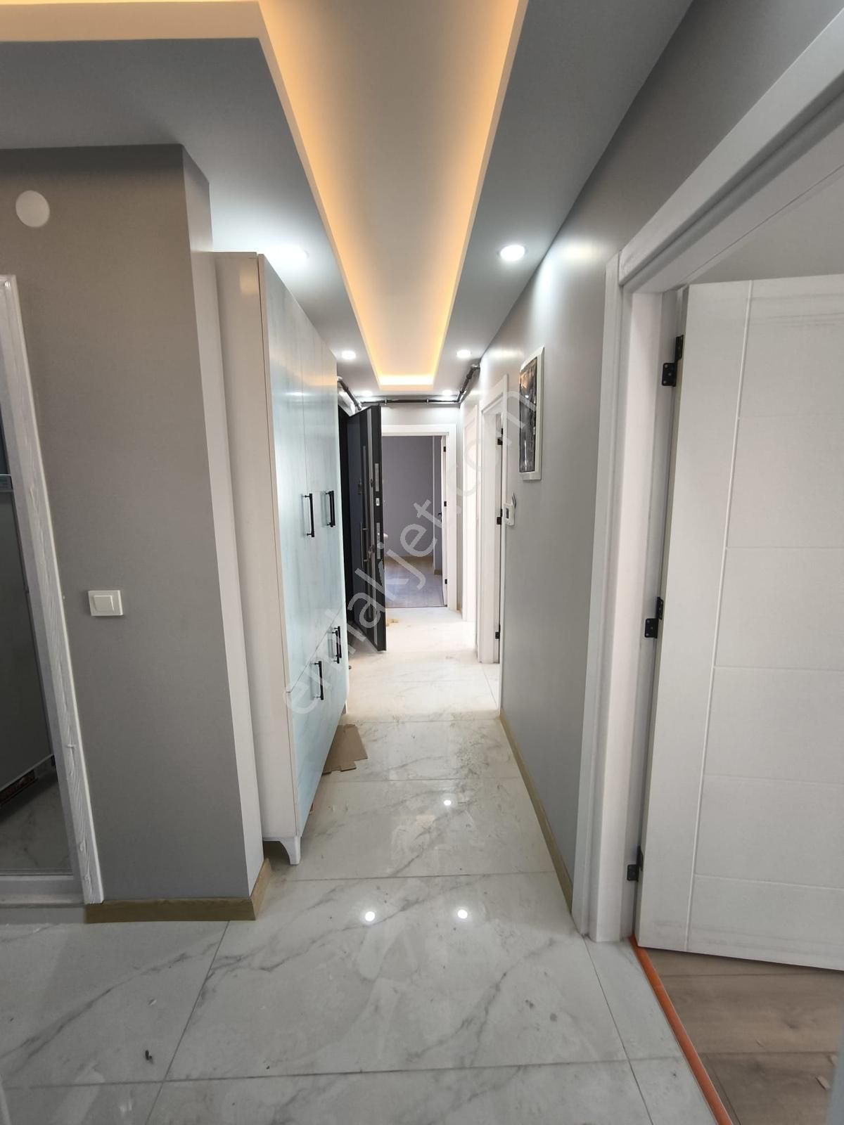 Üç Kardeşler'den İsmetpaşa Mah. Sıfır Cadde Dibi 3+1 120m² Daire - Görsel 7