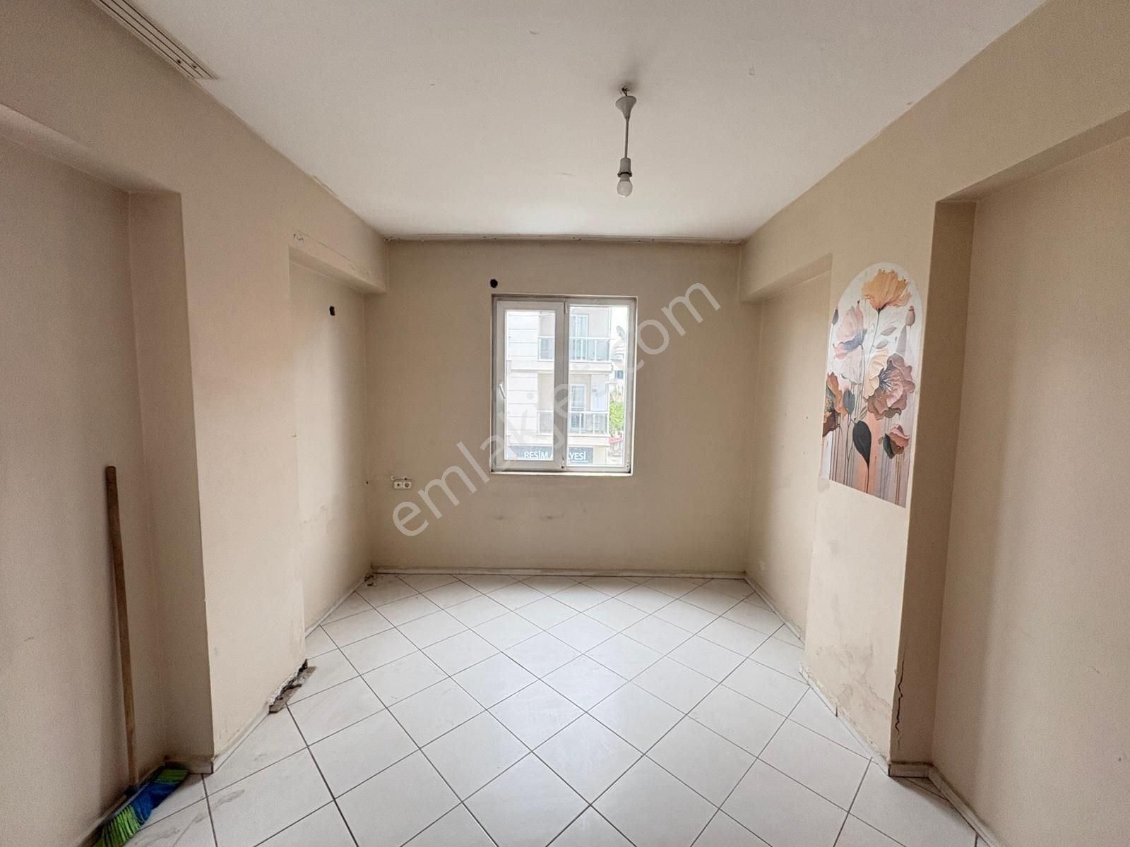 Milas Cumhuriyet Mahallesinde 3+1 Doğalgazlı Kiralık Daire - Görsel 16