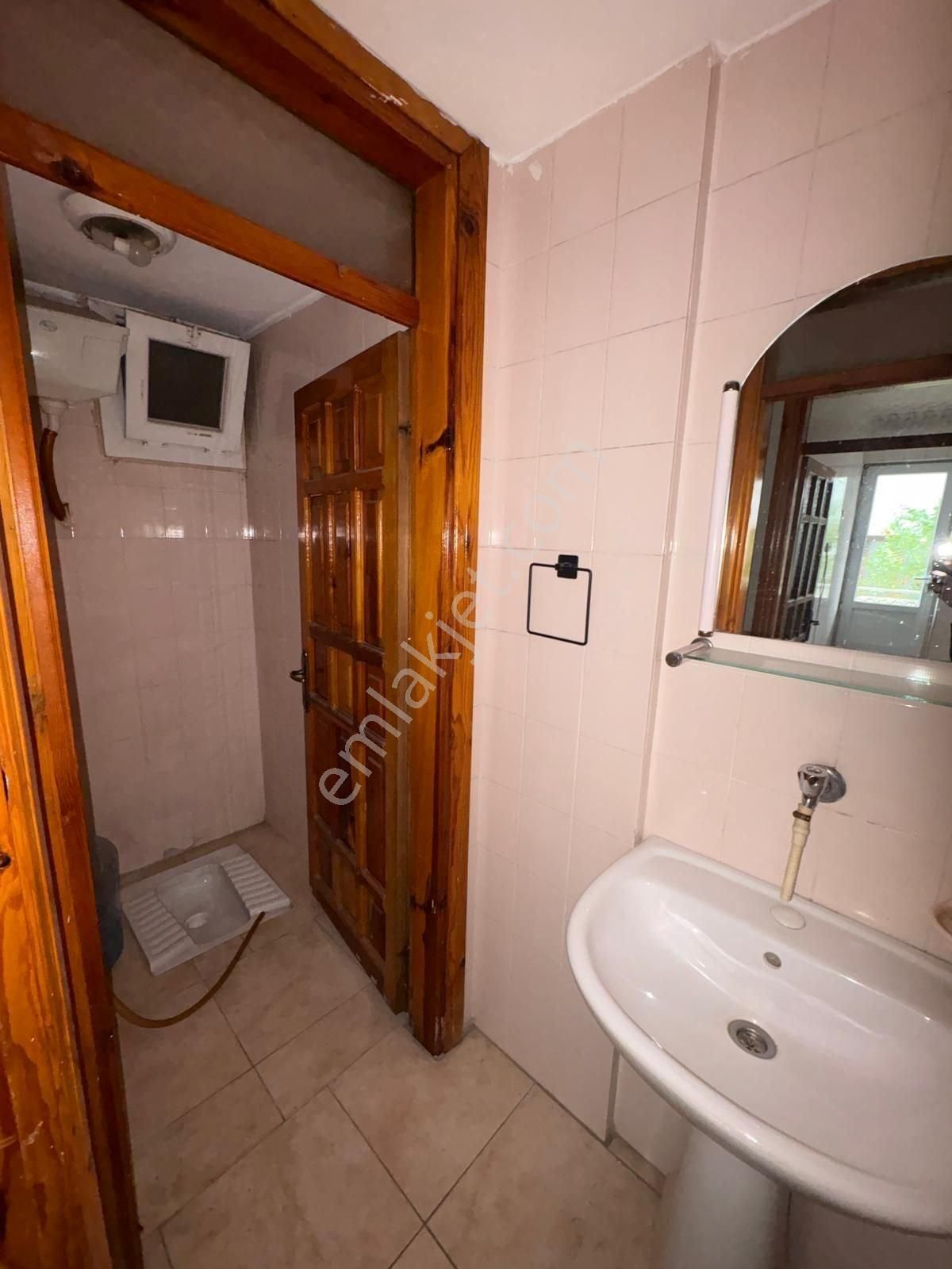 Milas Cumhuriyet Mahallesinde 3+1 Doğalgazlı Kiralık Daire - Görsel 15