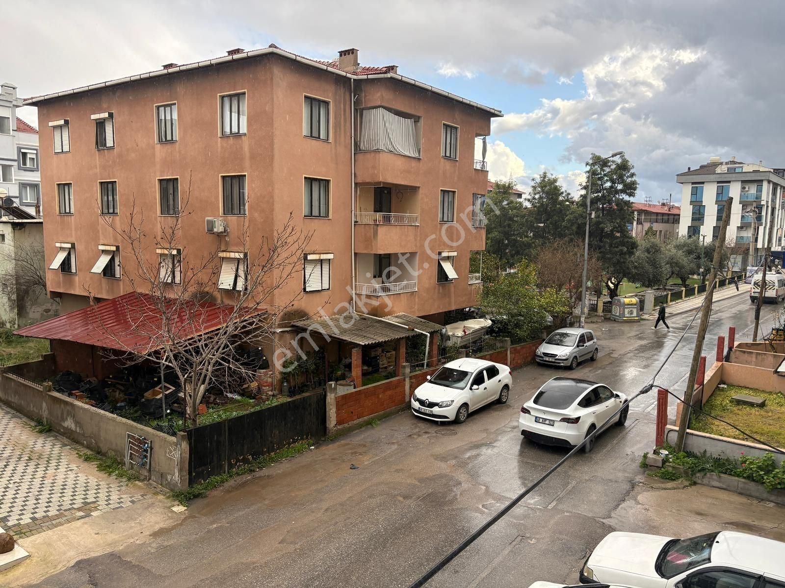 Milas Cumhuriyet Mahallesinde 3+1 Doğalgazlı Kiralık Daire - Görsel 19