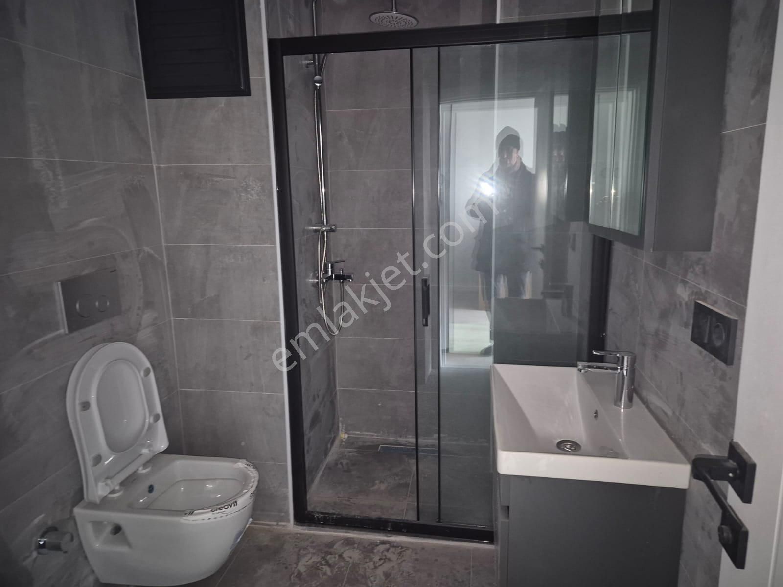 Hatip Mahallesi Sarılar Yolu Üzeri Kiralık 1+1 Daire - Görsel 12