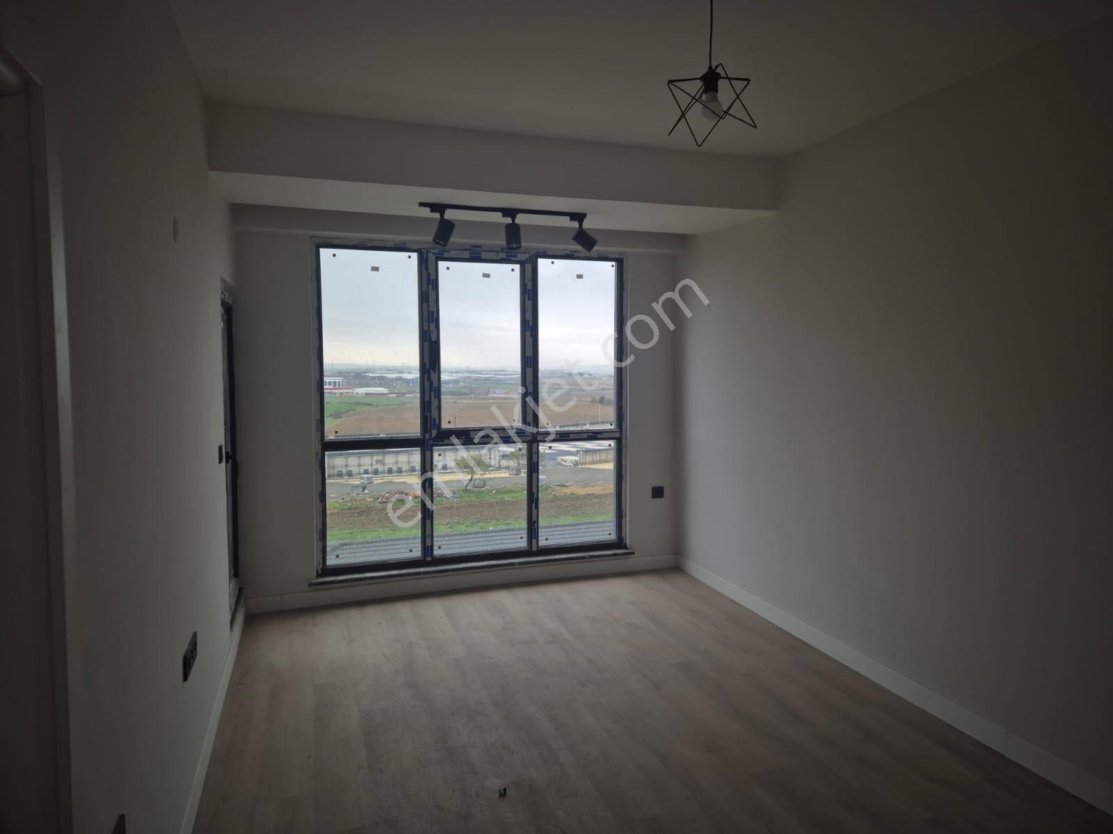 Hatip Mahallesi Sarılar Yolu Üzeri Kiralık 1+1 Daire - Görsel 3