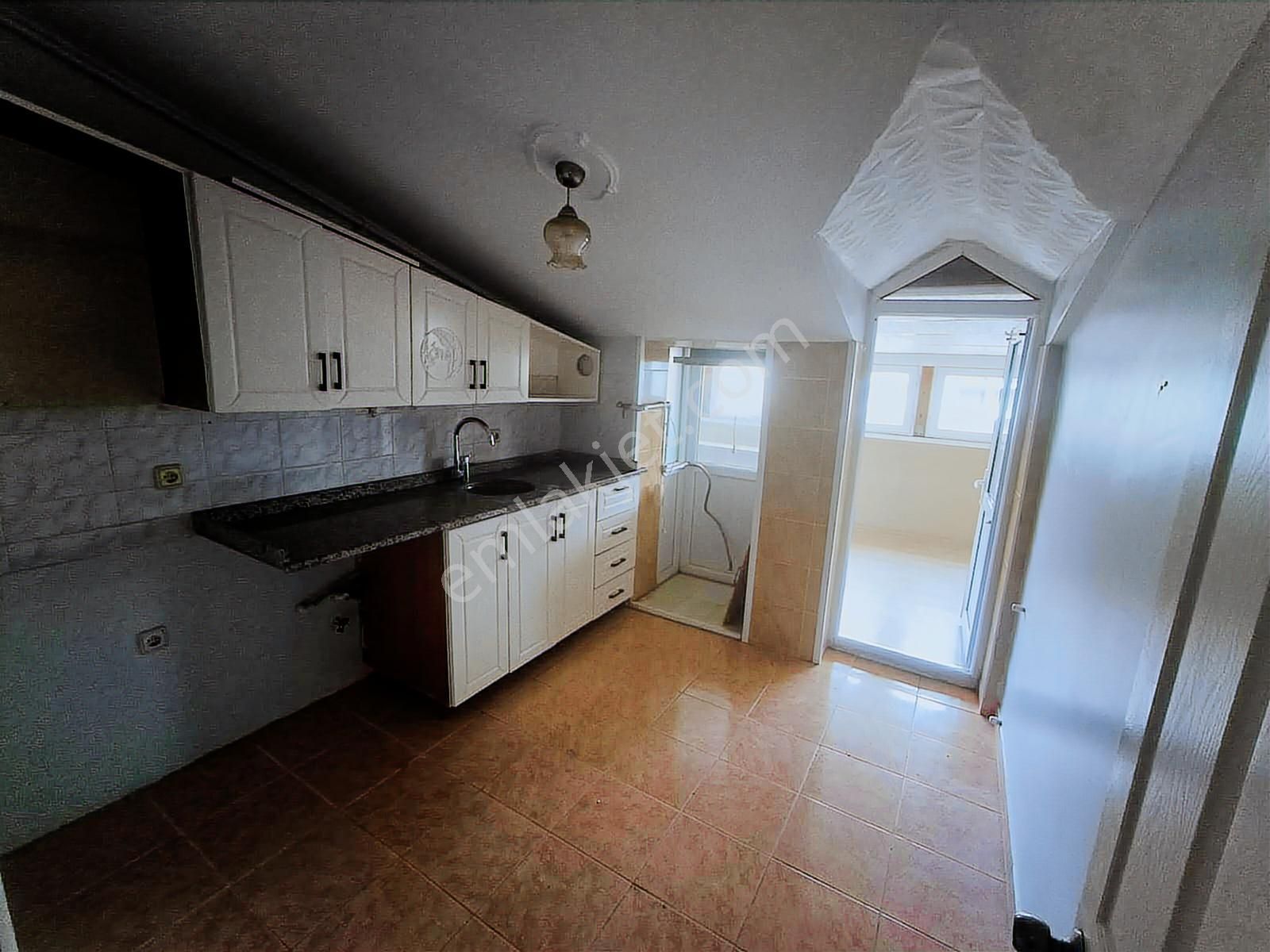 Remax Uzaydan Cebeci Mahallesi 2453. Sokakta Kiralık 2+1 Daire - Görsel 13