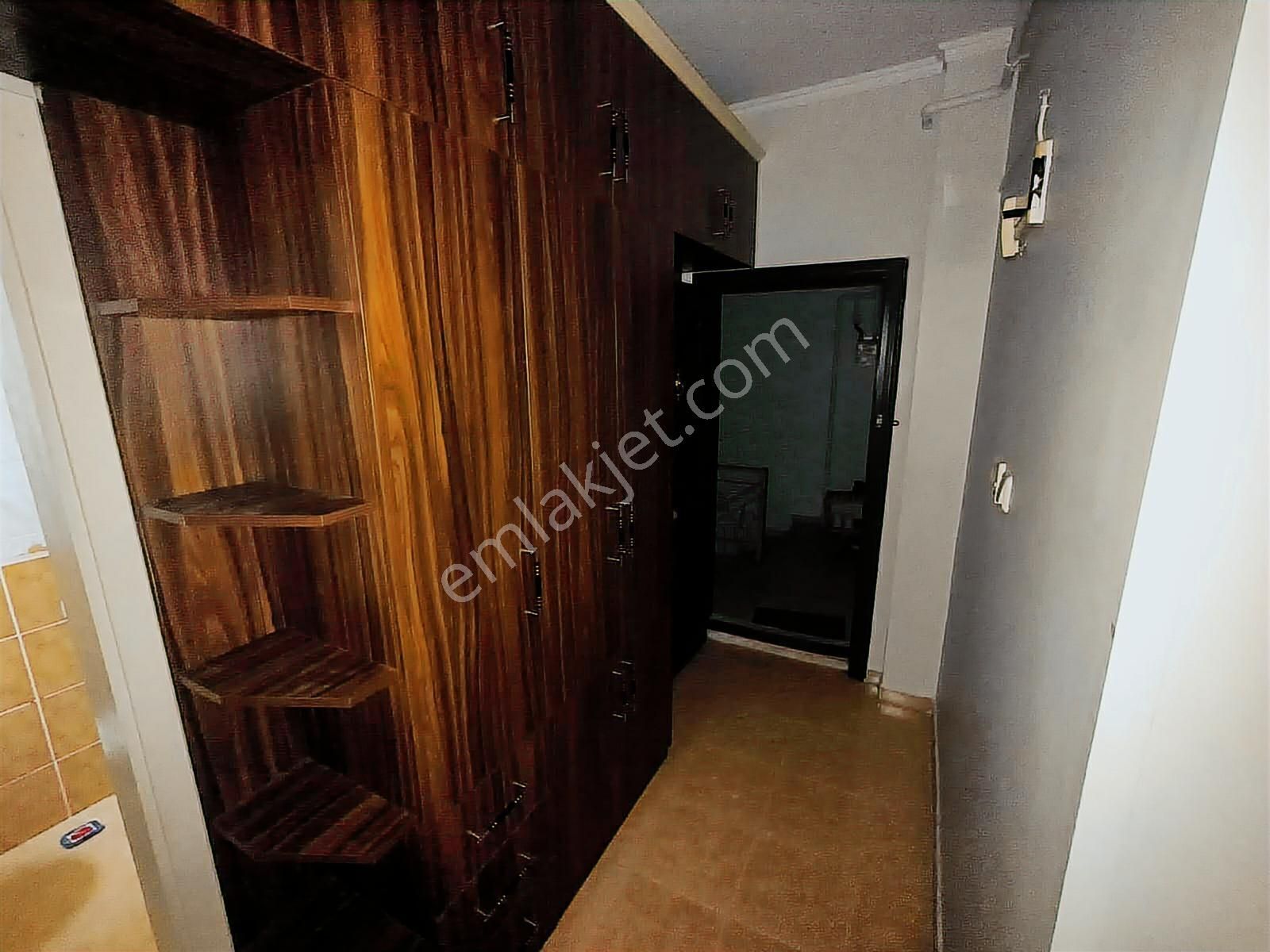 Remax Uzaydan Cebeci Mahallesi 2453. Sokakta Kiralık 2+1 Daire - Görsel 15