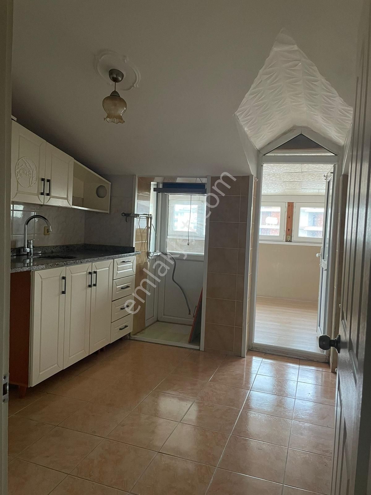 Remax Uzaydan Cebeci Mahallesi 2453. Sokakta Kiralık 2+1 Daire - Görsel 12