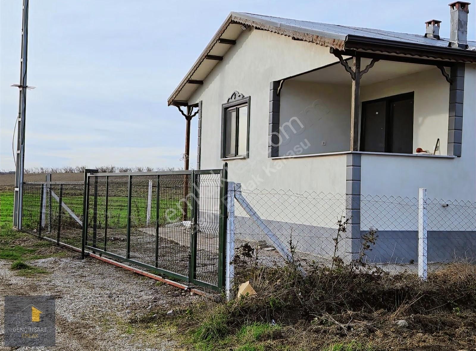 Kaynarca Kulaklı'da 355 M² Arsa İçerisinde 2+1 Betonarme Ev - Görsel 4