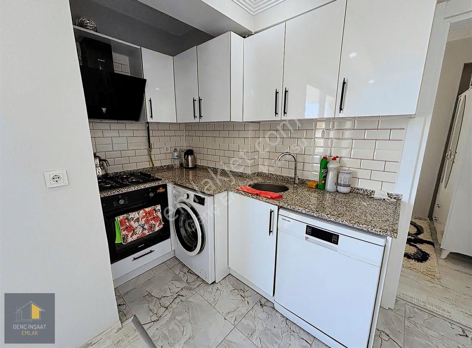 Karasu'da Merkezi Konumda Sıfır Eşyalı 2+1 Kiralık Daire - Görsel 15