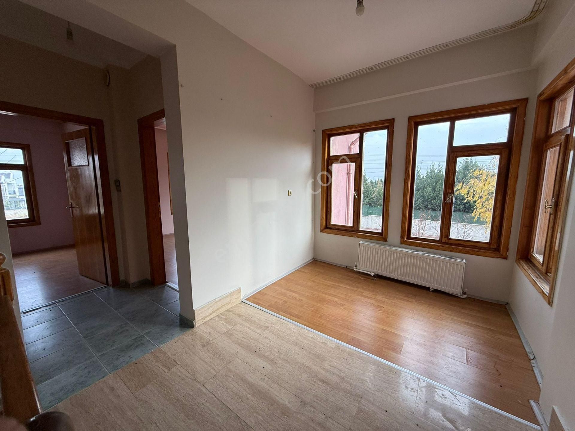 Buhara Mahallesinde Müstakil Dubleks 3+1 Bahçeli Daire Villa Tarzında - Görsel 19