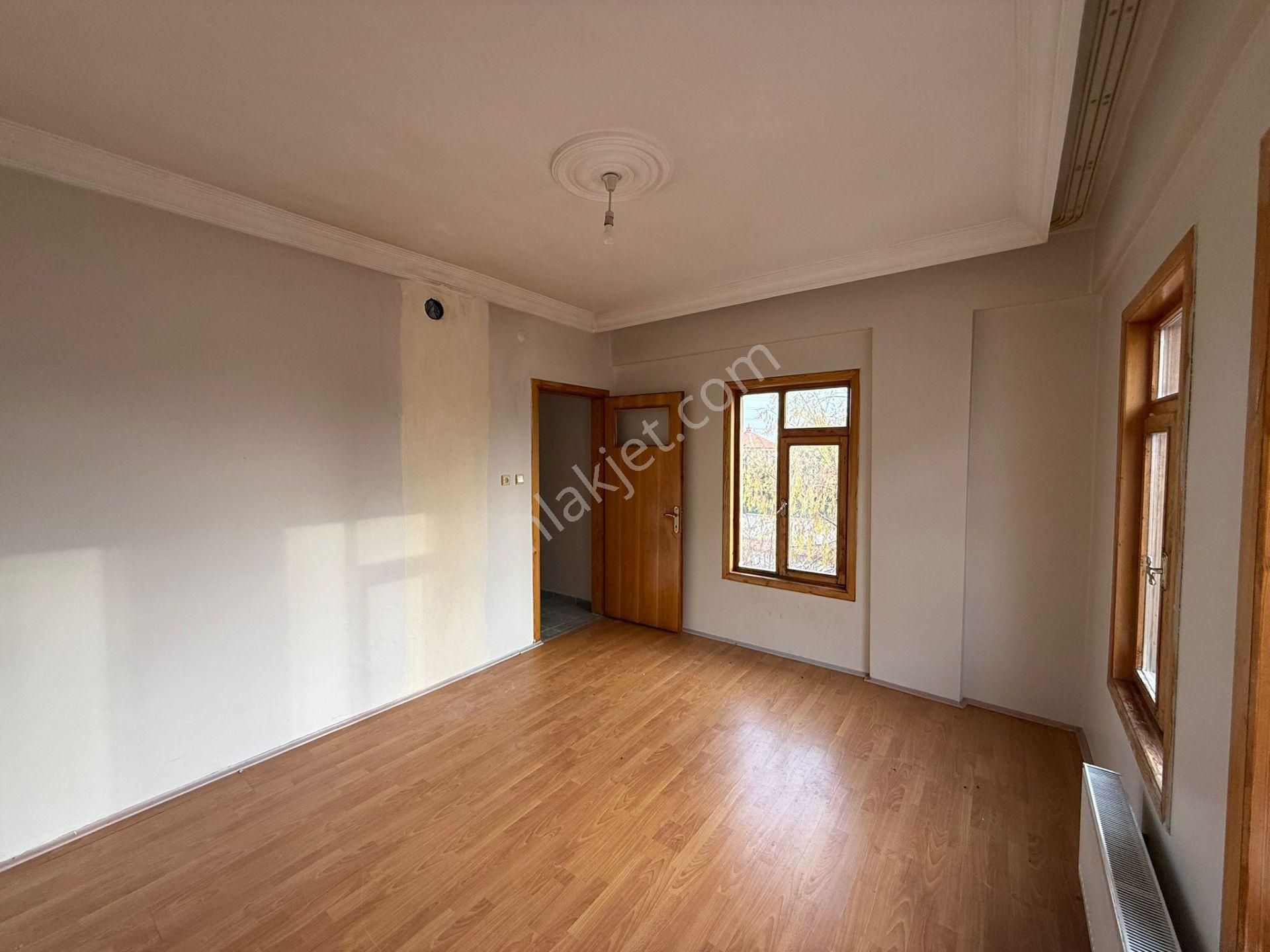 Buhara Mahallesinde Müstakil Dubleks 3+1 Bahçeli Daire Villa Tarzında - Görsel 24