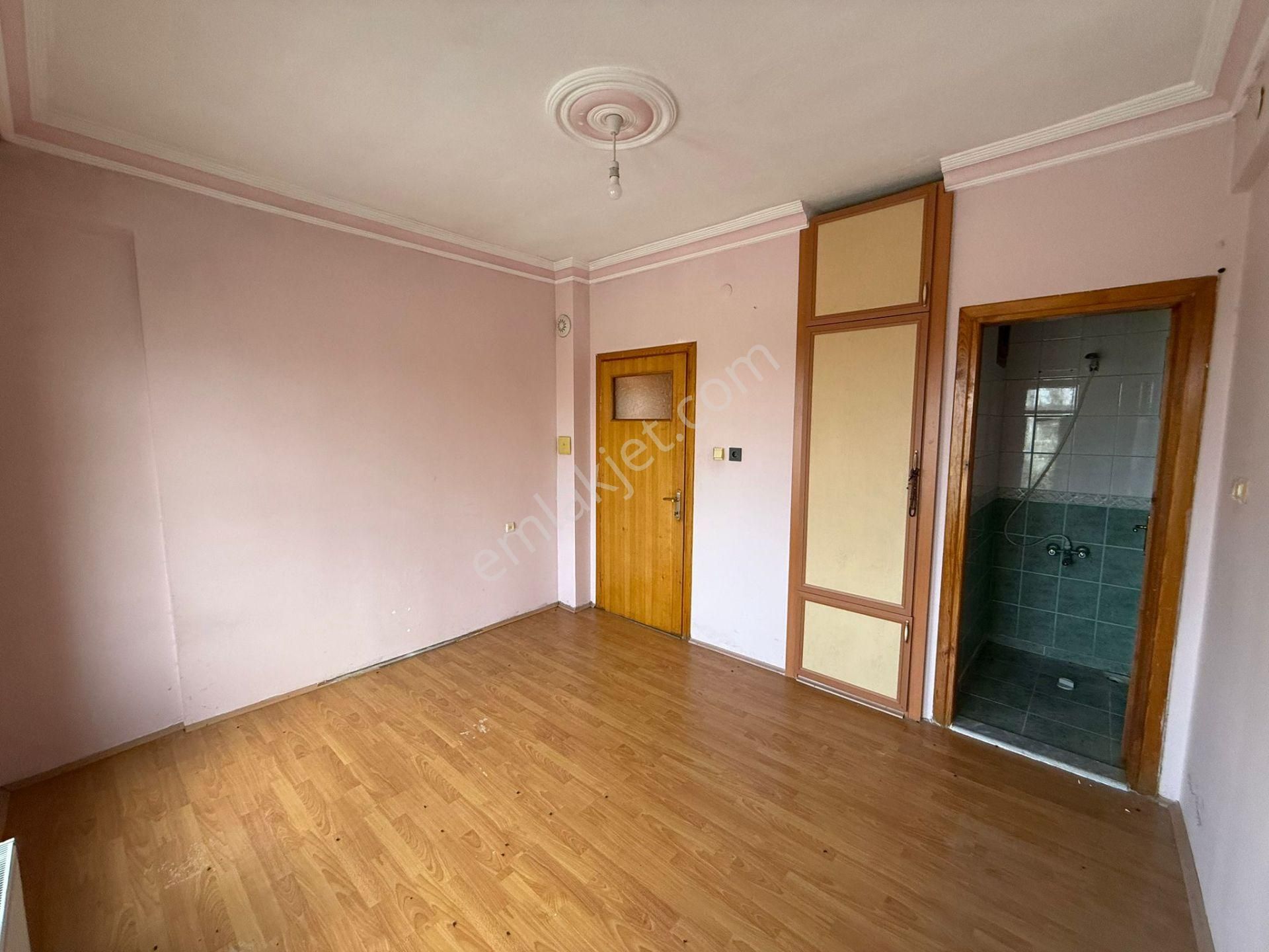 Buhara Mahallesinde Müstakil Dubleks 3+1 Bahçeli Daire Villa Tarzında - Görsel 14