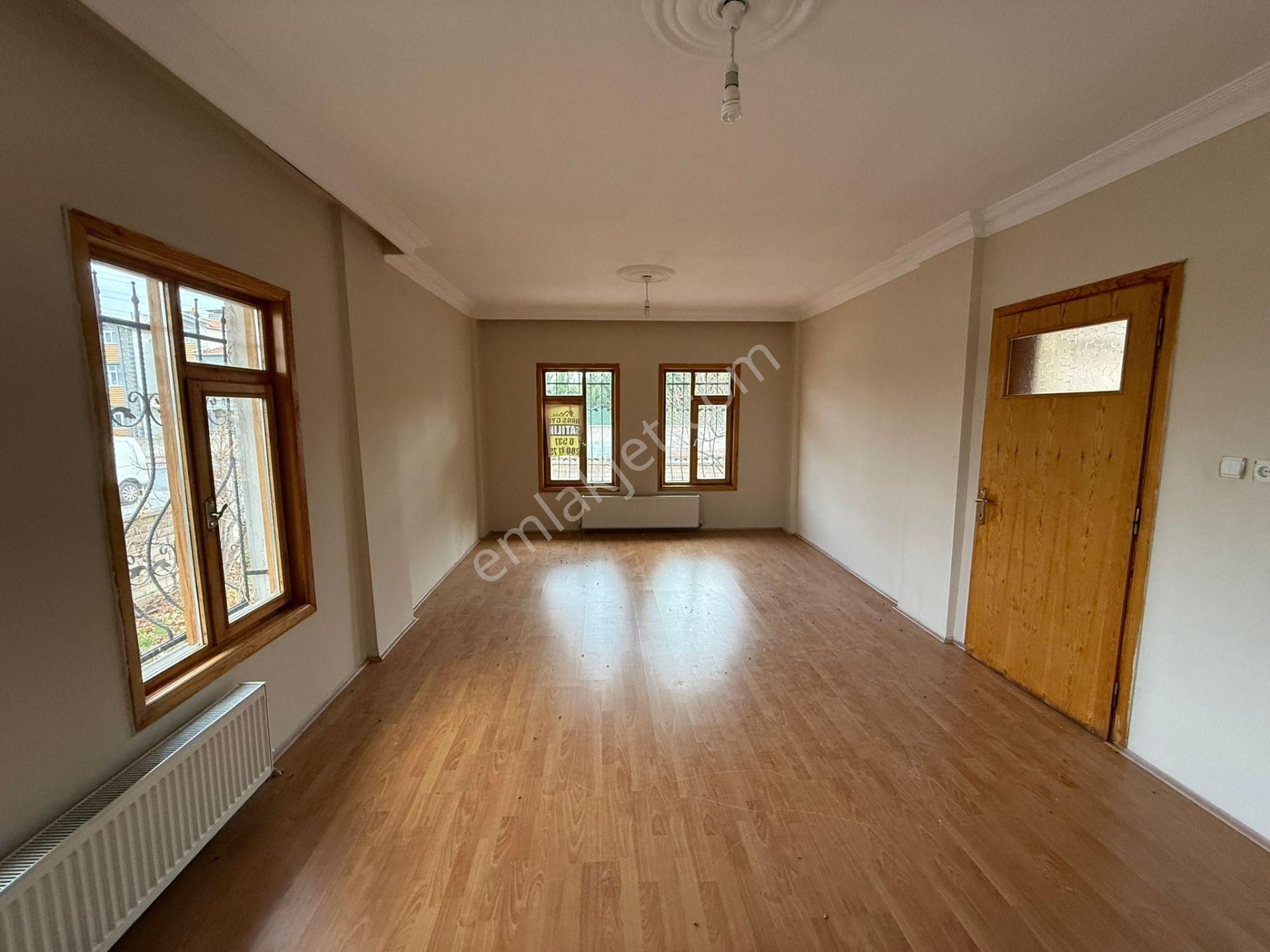 Buhara Mahallesinde Müstakil Dubleks 3+1 Bahçeli Daire Villa Tarzında - Görsel 16