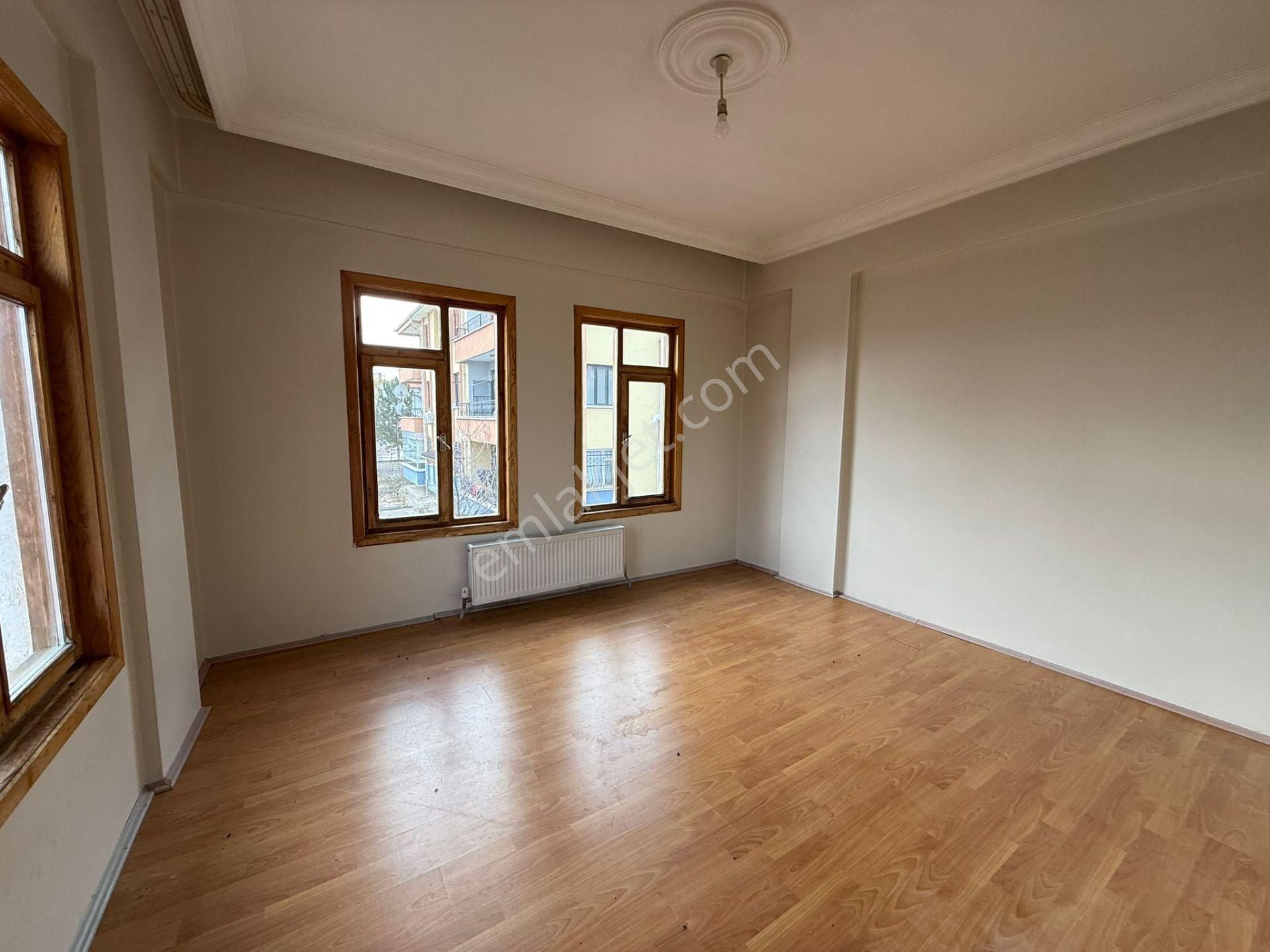 Buhara Mahallesinde Müstakil Dubleks 3+1 Bahçeli Daire Villa Tarzında - Görsel 15