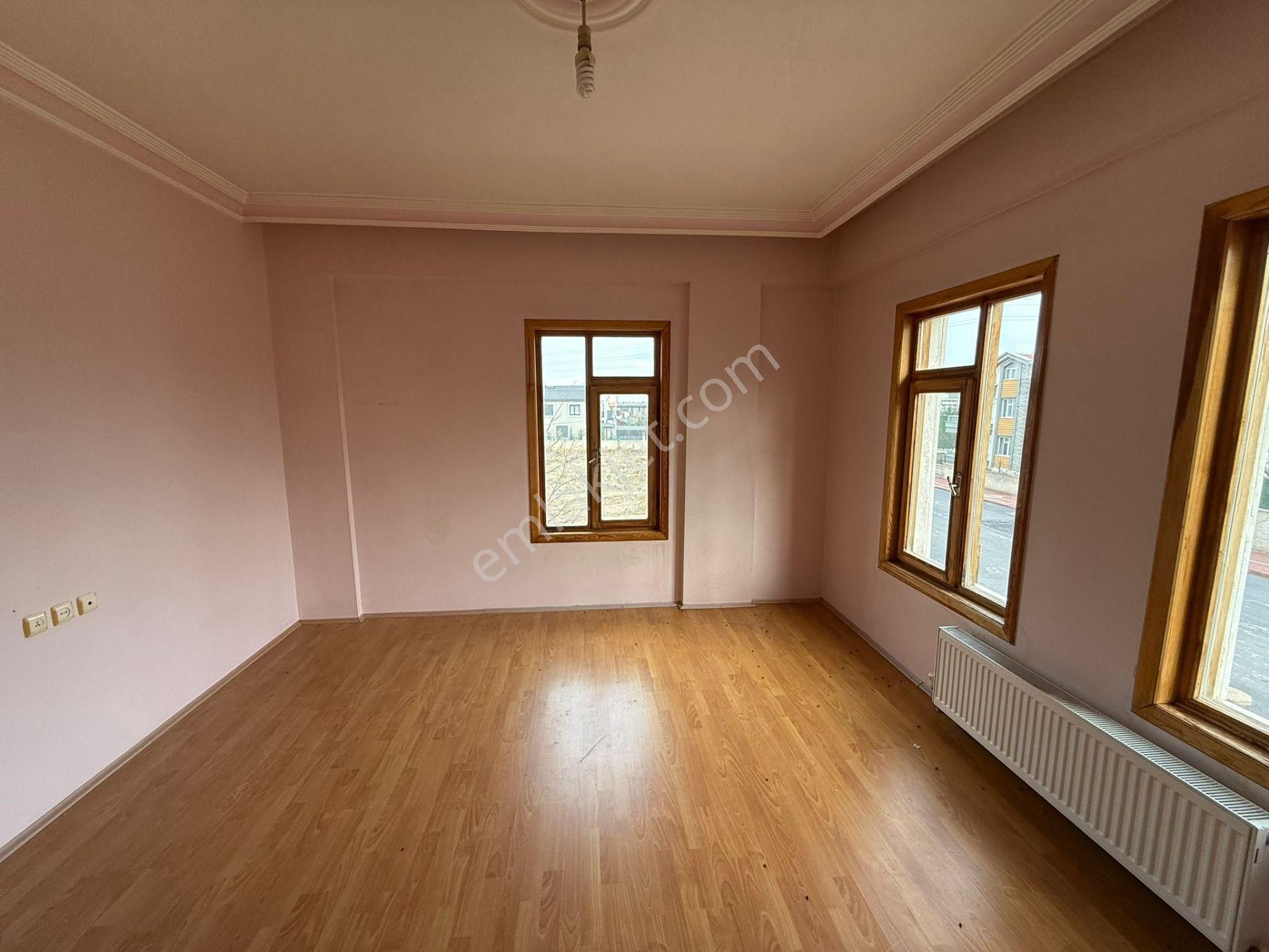 Buhara Mahallesinde Müstakil Dubleks 3+1 Bahçeli Daire Villa Tarzında - Görsel 21