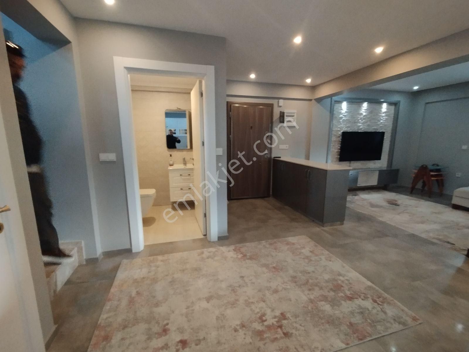 Havuzlu Site Denize Yakın Villa - Görsel 15