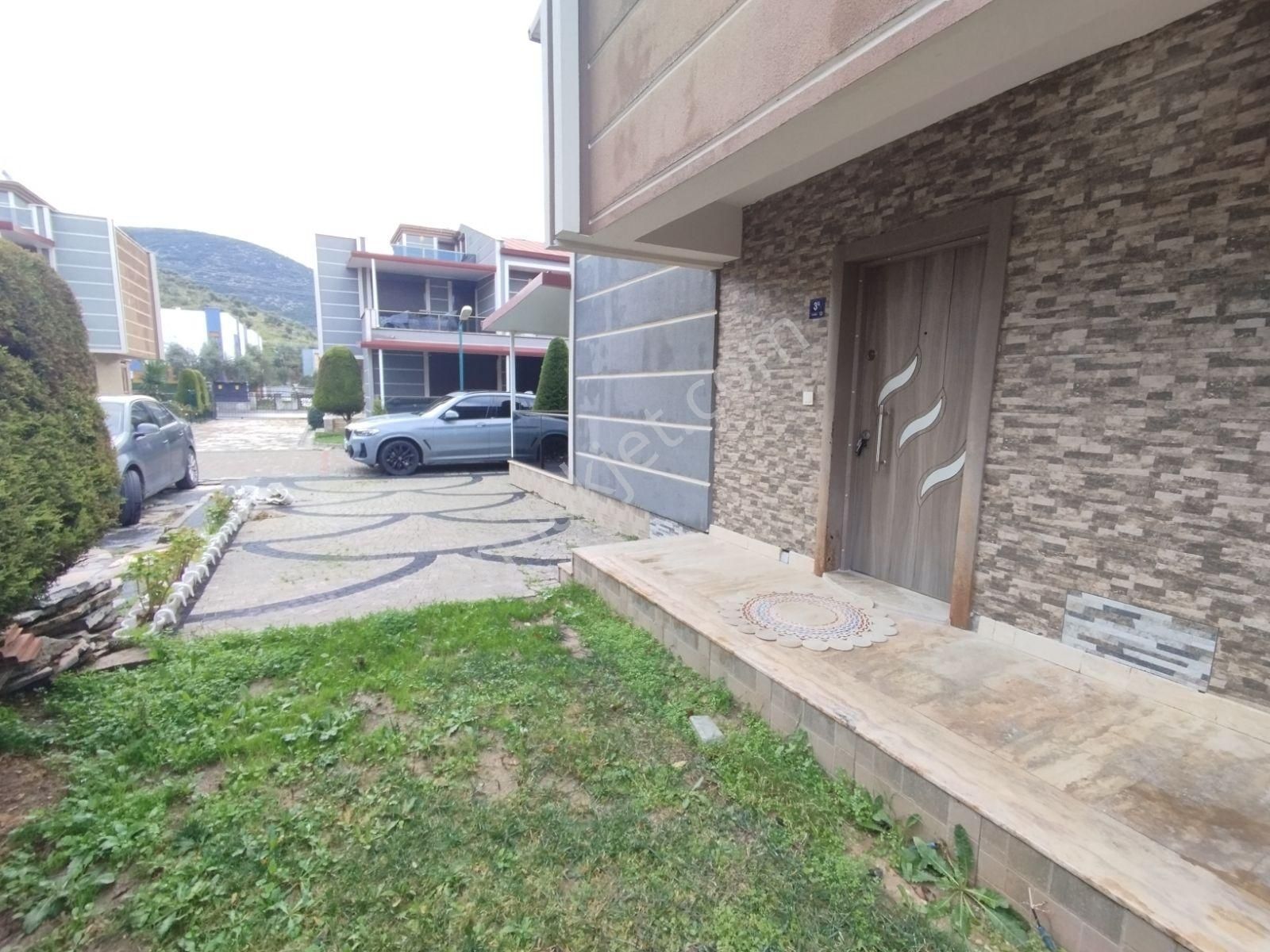 Havuzlu Site Denize Yakın Villa - Görsel 5