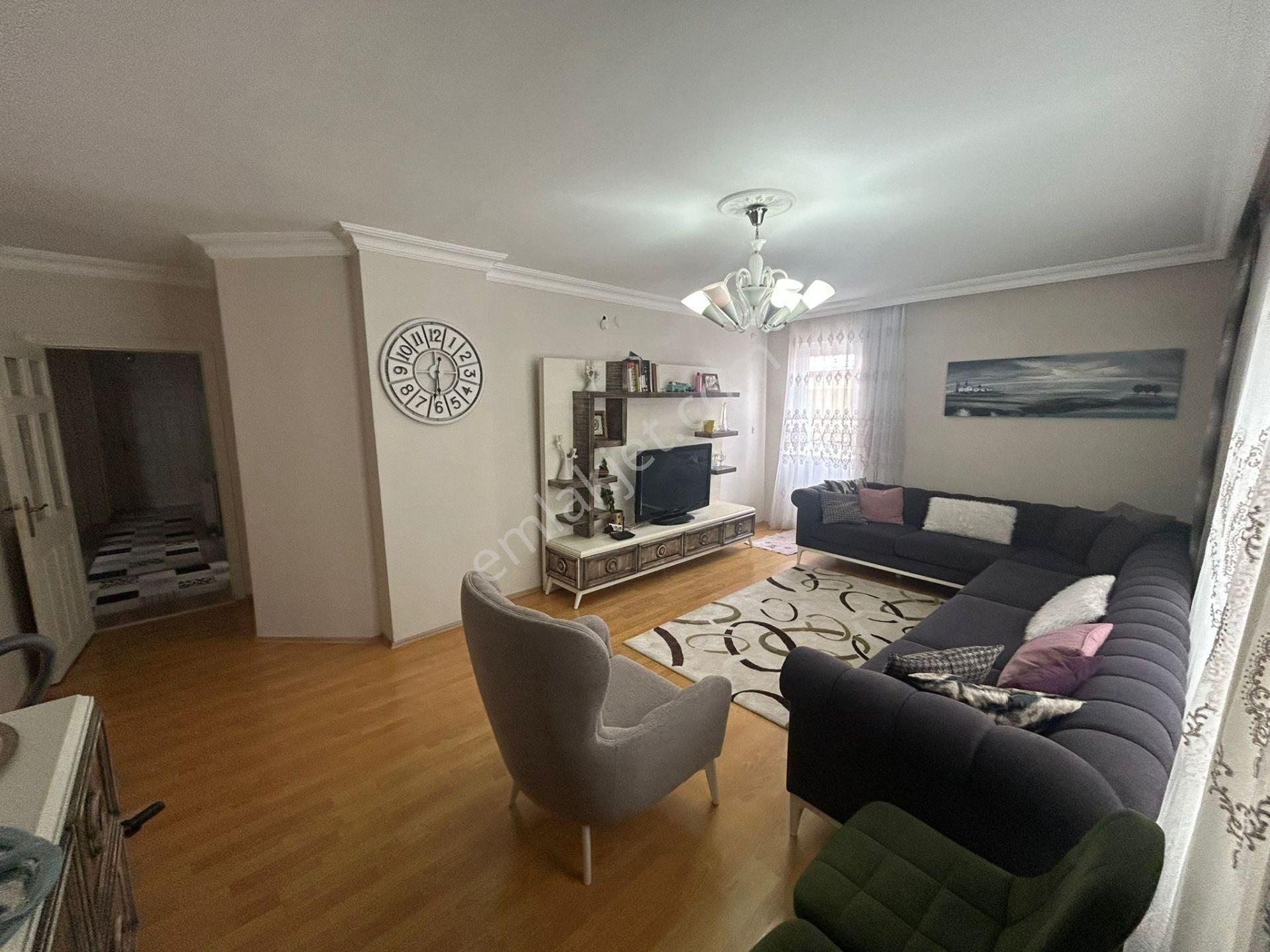 Mamak - Başak Mahallesinde Necip Fazıl Kültür Merkezi Yak. Full Yapılı 3+1 Satılık Daire !!! - Görsel 3