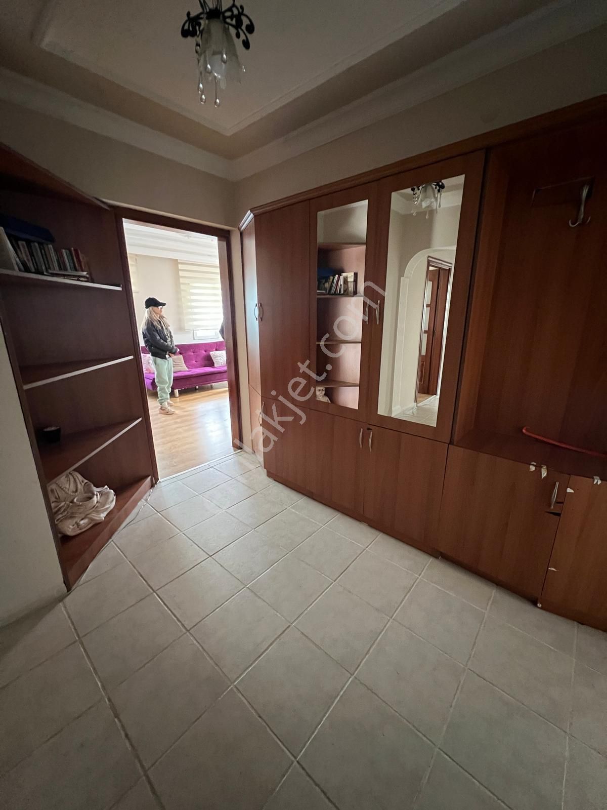 Kuşadası Merkezde Asnsörlü Masrafsız 3+1 - Görsel 4