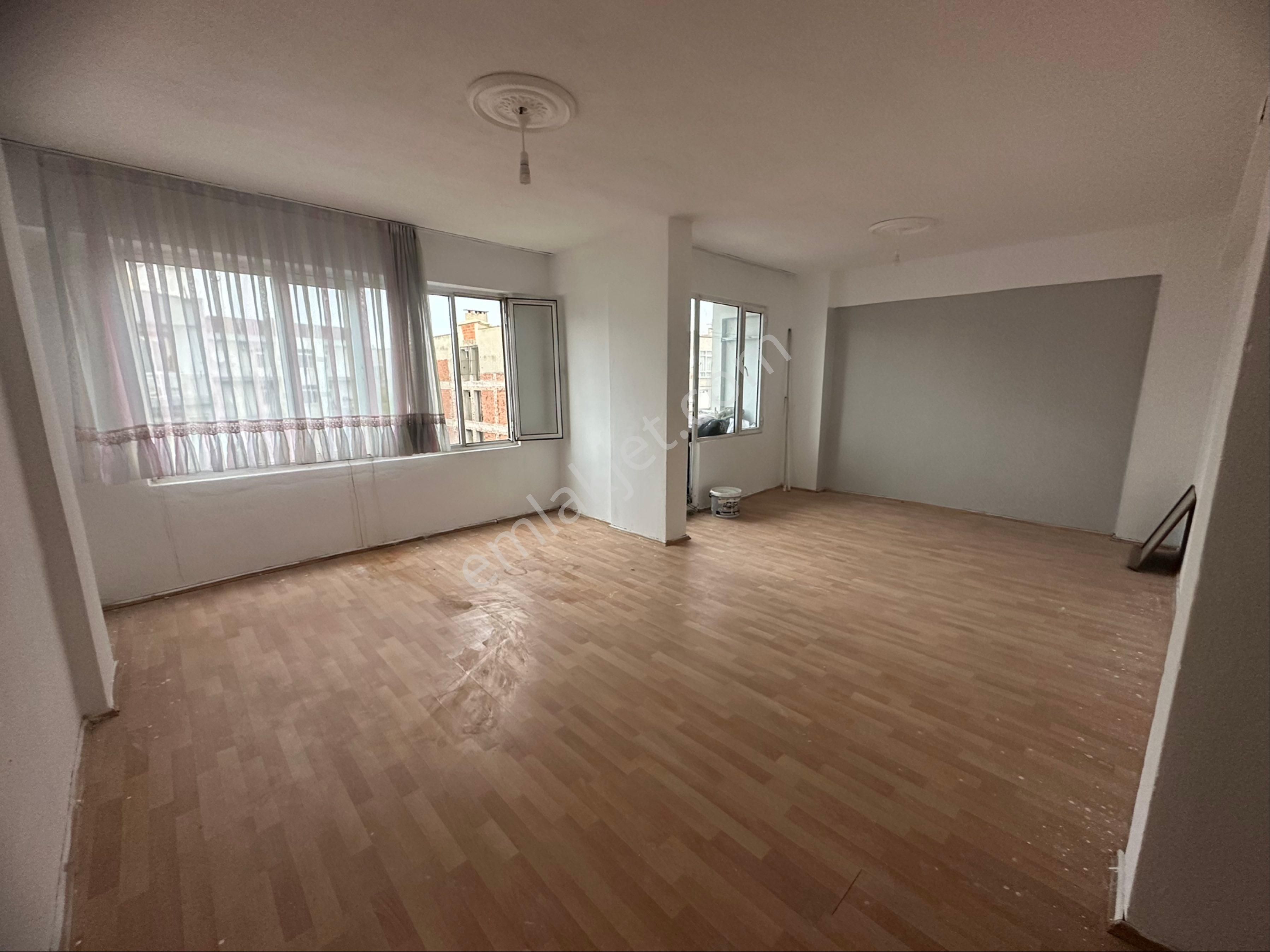 Hilaliye Caddesinde Satılık Hesaplı Daire - Görsel 4