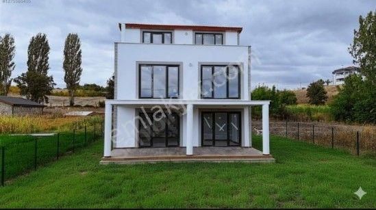 Sahibinden Fırsat! 518 M² Arsa İçinde Müstakil Ev - Görsel 2