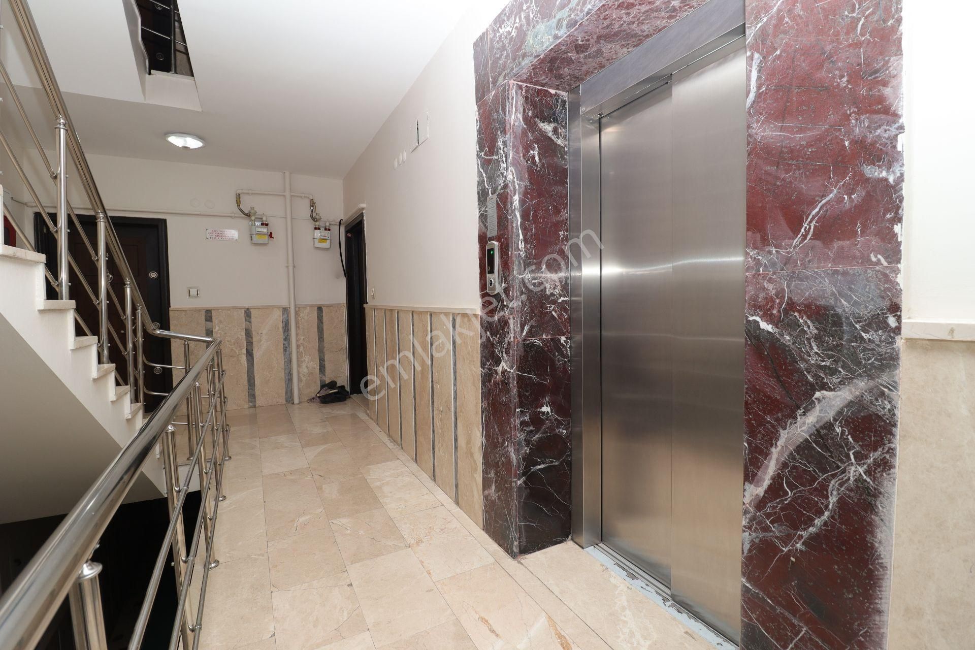 Akif'ten Pınarbaşın'da Site İçi Ön Cephe Cadde Üzeri Asansörlü 4+1 Daire - Görsel 24