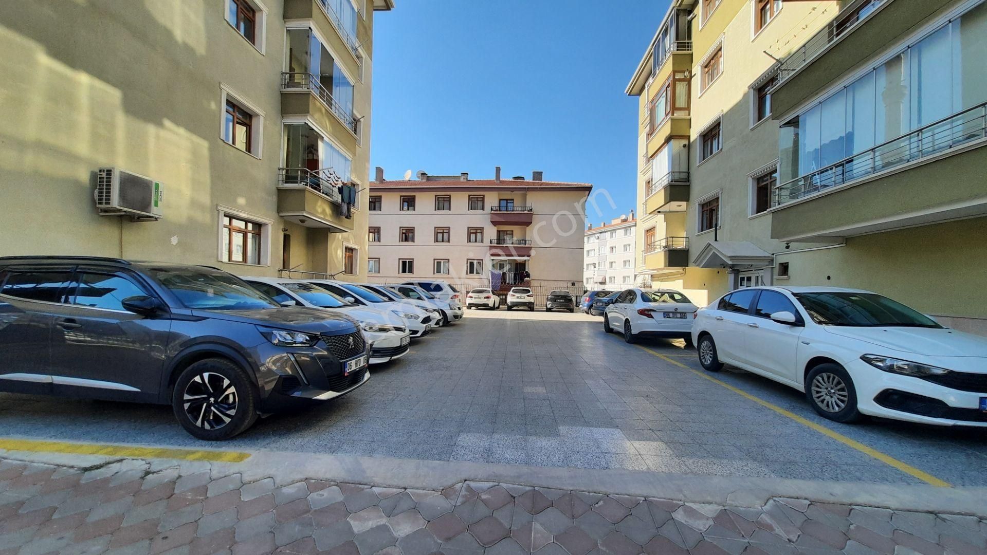 Akif'ten Pınarbaşın'da Site İçi Ön Cephe Cadde Üzeri Asansörlü 4+1 Daire - Görsel 27