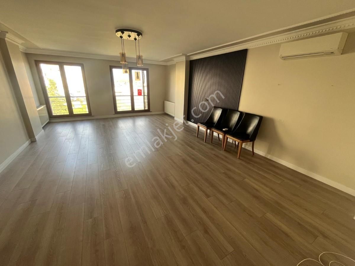 Kapanmaz Panoramik Haliç Manzaralı 3+2 Kiralık Dubleks Daire - Görsel 4
