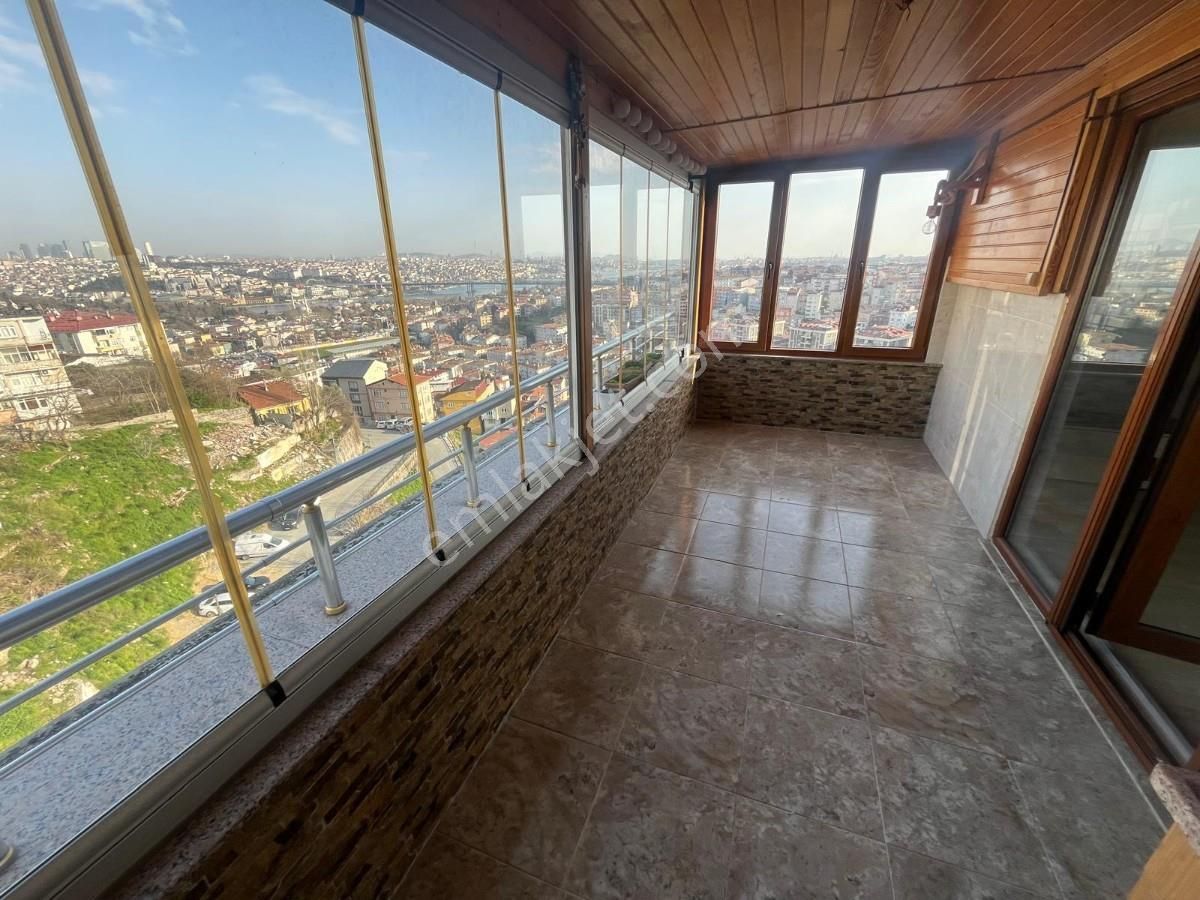 Kapanmaz Panoramik Haliç Manzaralı 3+2 Kiralık Dubleks Daire - Görsel 16