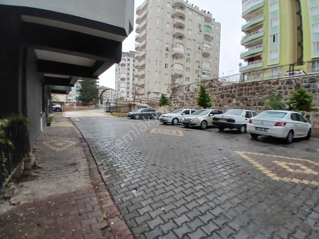 Akev Gayrimenkul'den Kköprü Karşıyaka'da 4+1 Ara Kat Daire - Görsel 31