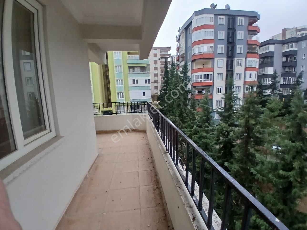 Akev Gayrimenkul'den Kköprü Karşıyaka'da 4+1 Ara Kat Daire - Görsel 23