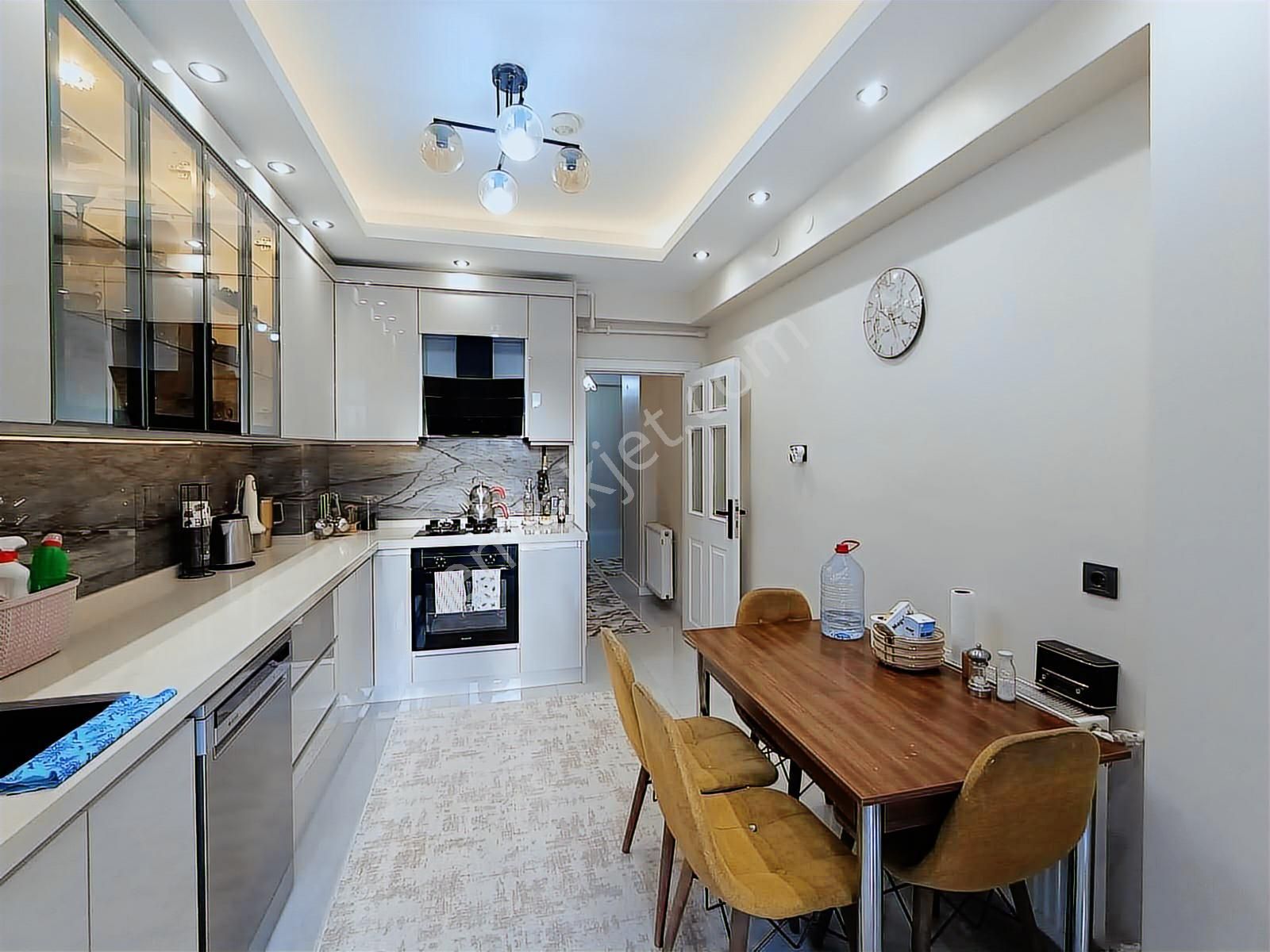 Turhandökme/ilköğretimokul/3/bina/ara/kat/3+1/lüks/yapılı/2bnyön - Görsel 18