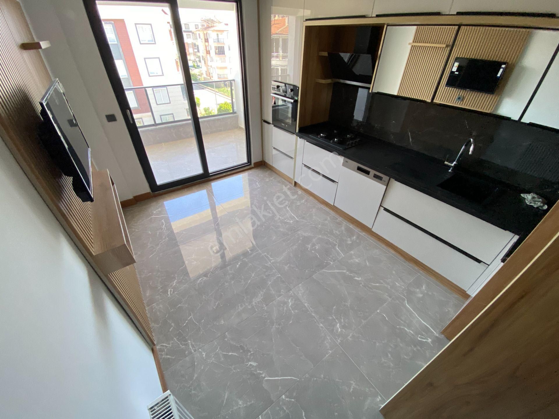 Mera Emlaktan Akçayda Asansörlü Çok Geniş 4+1 220m2 Dublex Daire - Görsel 19