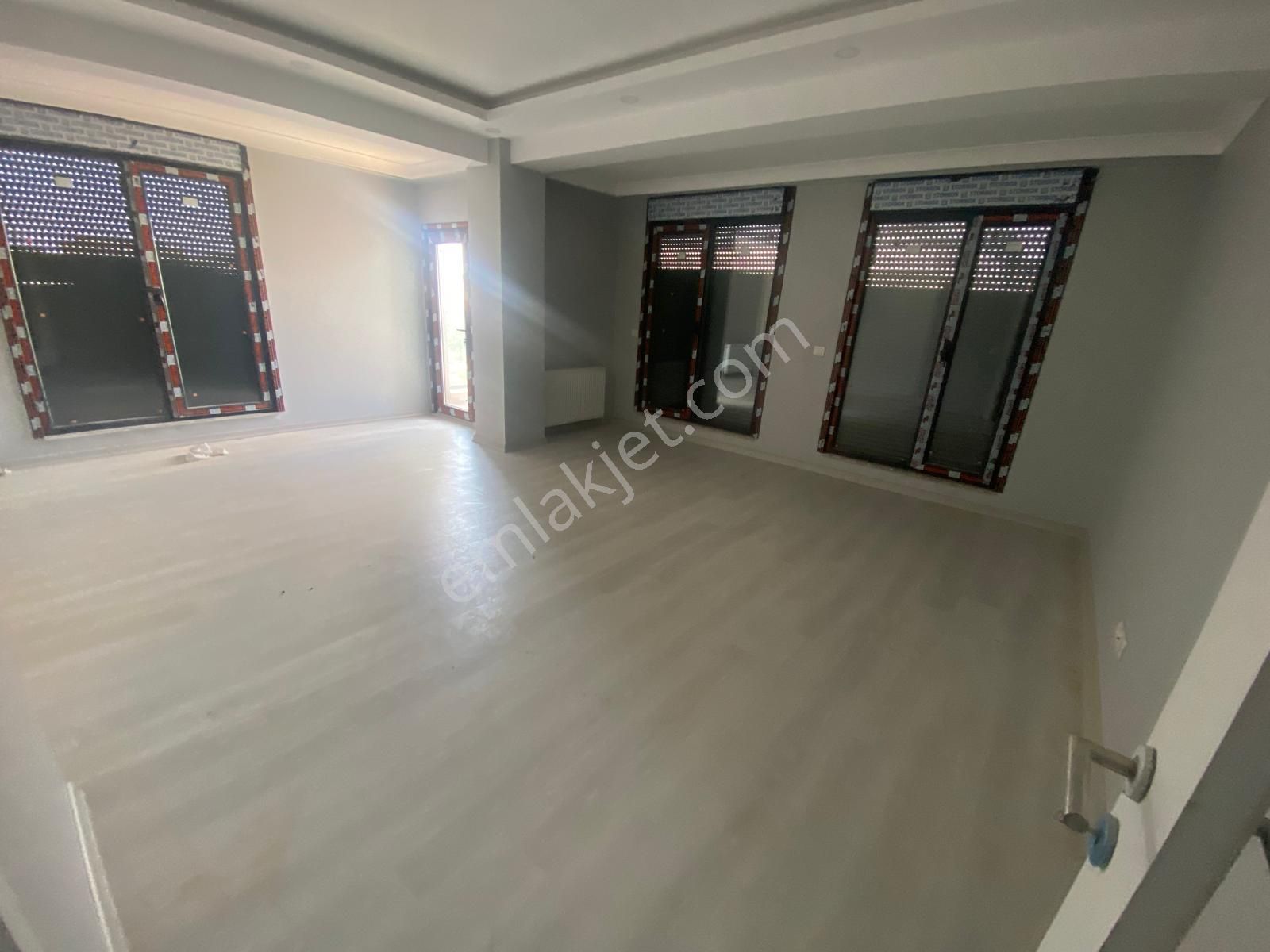 Tuzla Yayla Mahallesi"de Satılık Her Katta 3+1 Daireler Var Kredi Limit Yok - Görsel 2