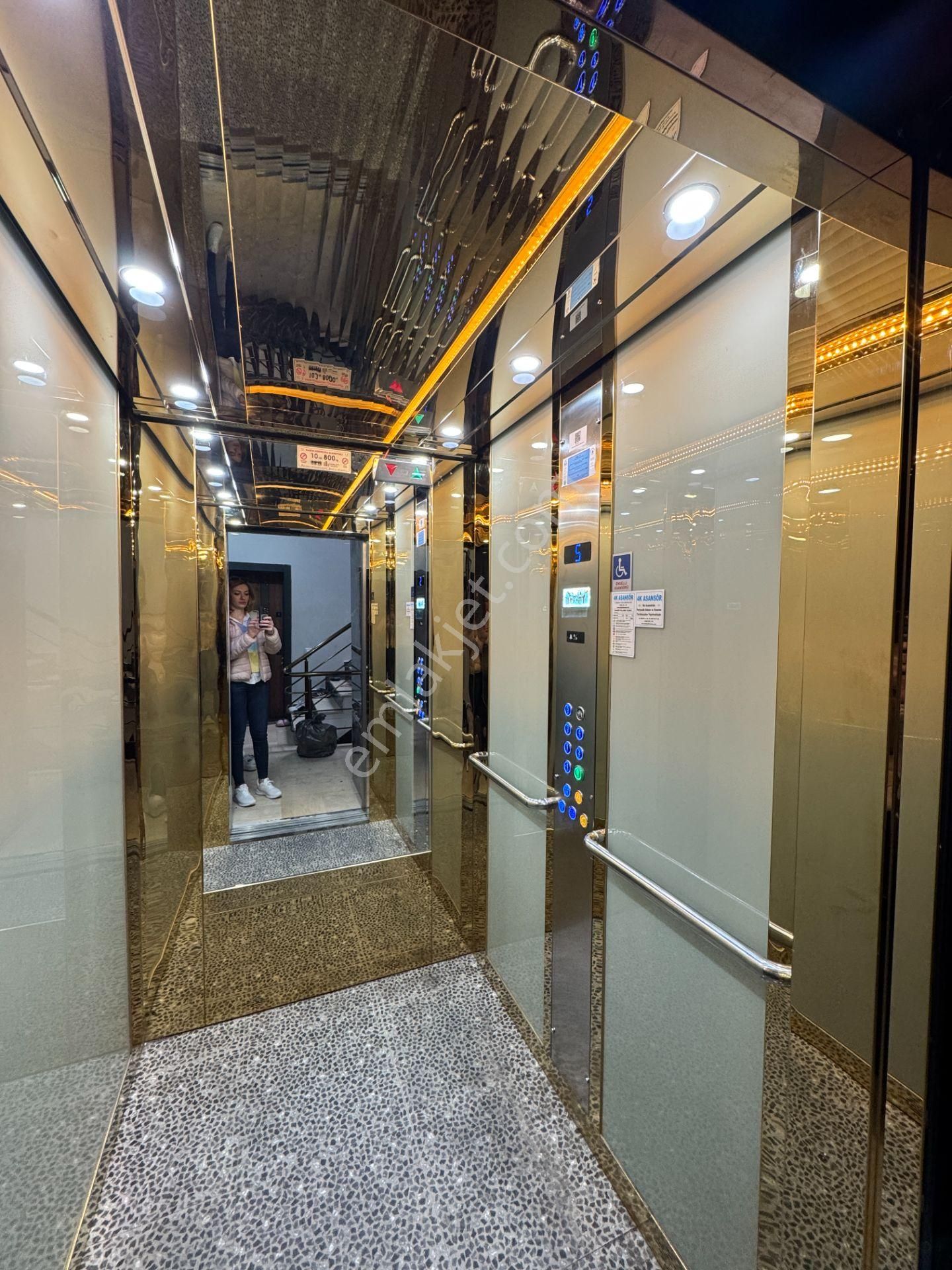 Mevlana Cadde Arkasında Çift Banyolu Sıfır 4+1 Fırsat Daire - Görsel 34