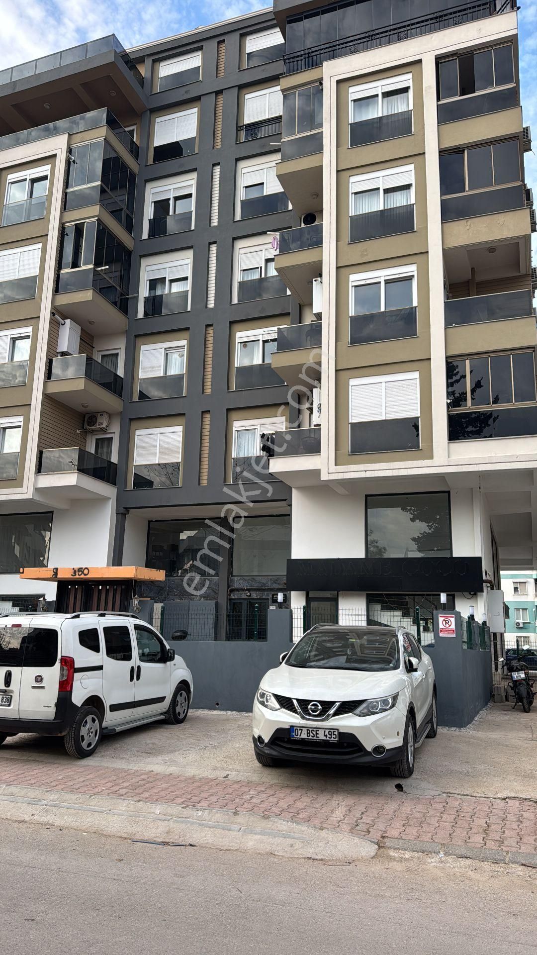 Mevlana Cadde Arkasında Çift Banyolu Sıfır 4+1 Fırsat Daire - Görsel 35