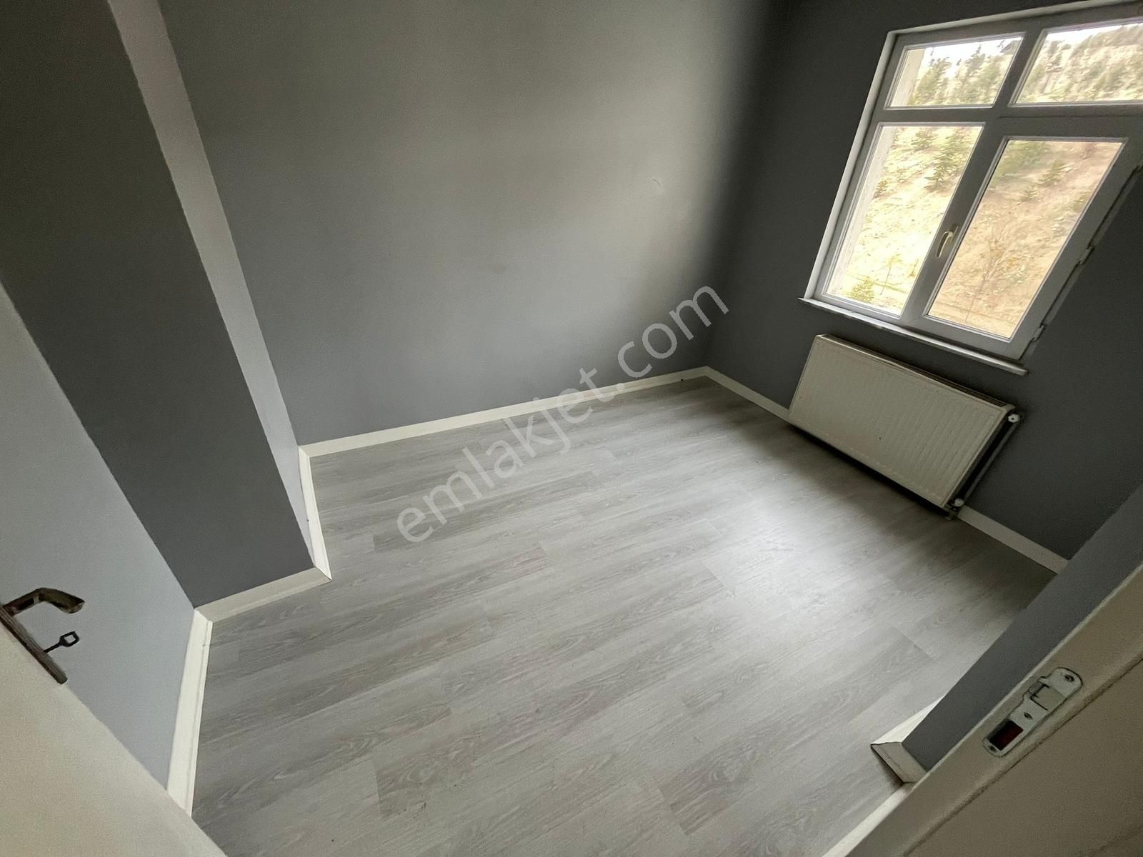 Fatih Mah 3+1 Ful Yapılı 4. Katta Ön Cephe Kiralık Daire - Görsel 26