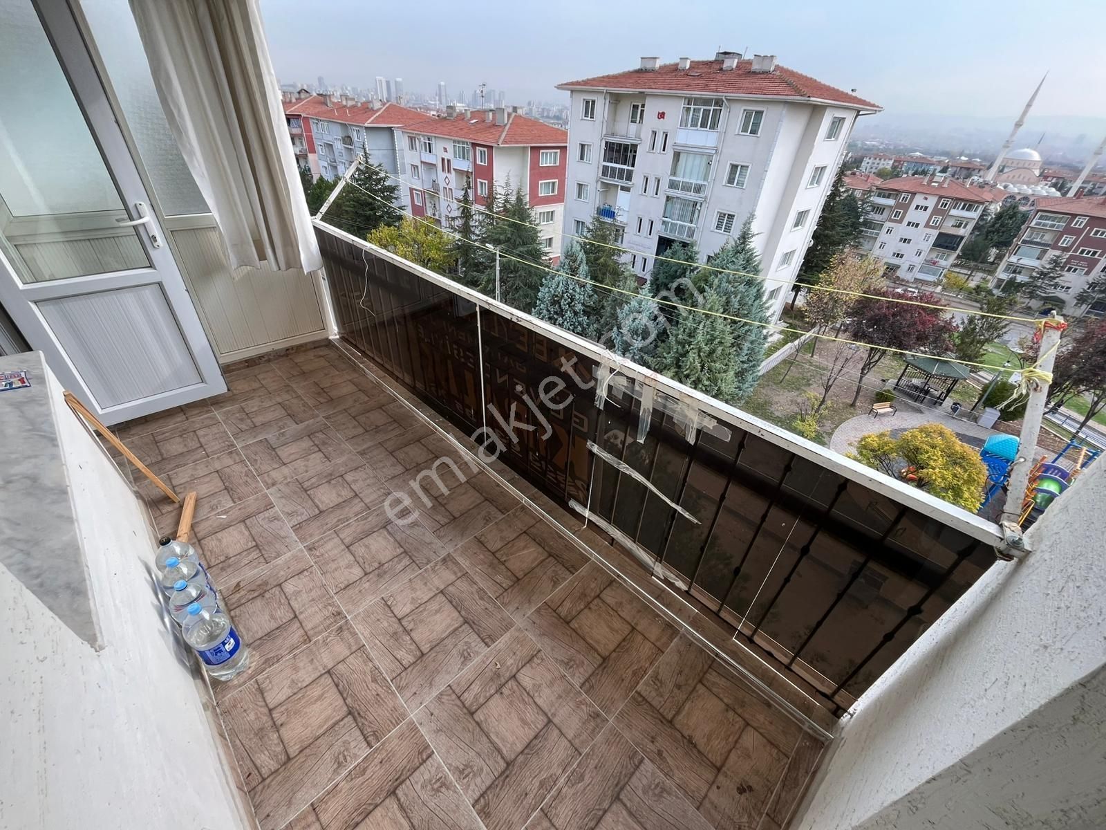 Fatih Mah 3+1 Ful Yapılı 4. Katta Ön Cephe Kiralık Daire - Görsel 23