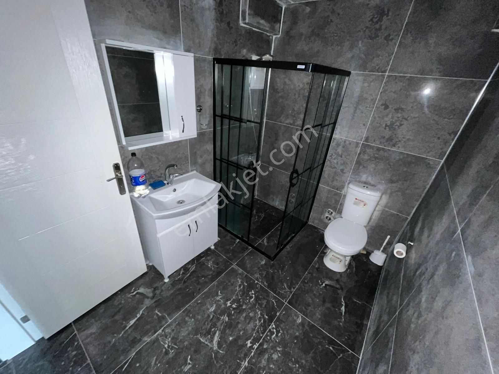 Fatih Mah 3+1 Ful Yapılı 4. Katta Ön Cephe Kiralık Daire - Görsel 25