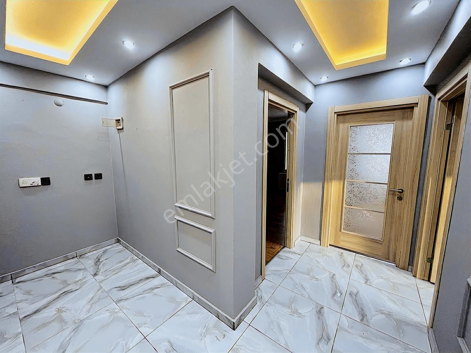 *e5 Kenarında - 3+1 Yenilenmiş Daire...