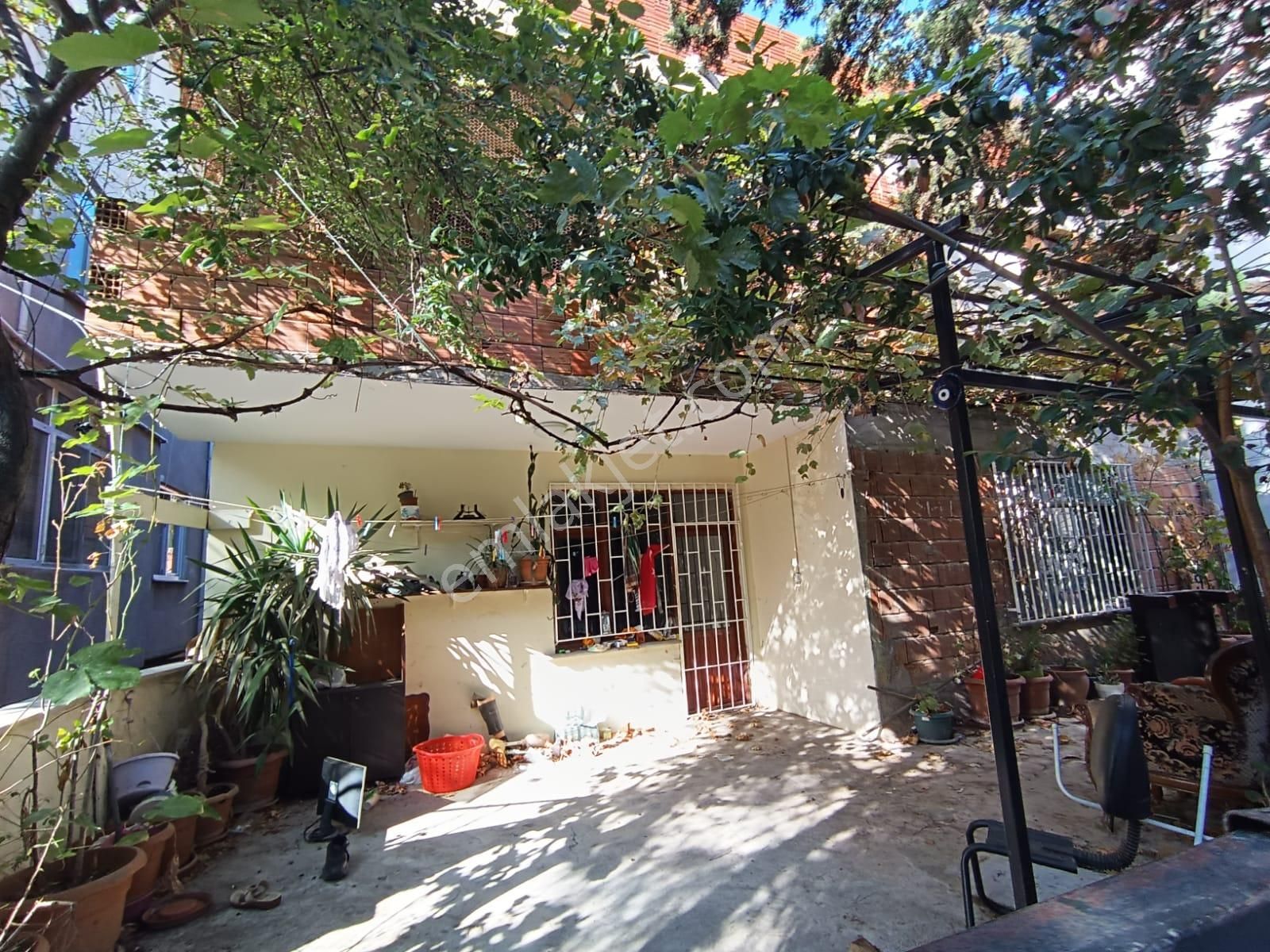 Esenyalı Fatih Mahallesinde Satılık 240m2 Arsa İçinde Müstakil 3 Kat Ev - Görsel 29