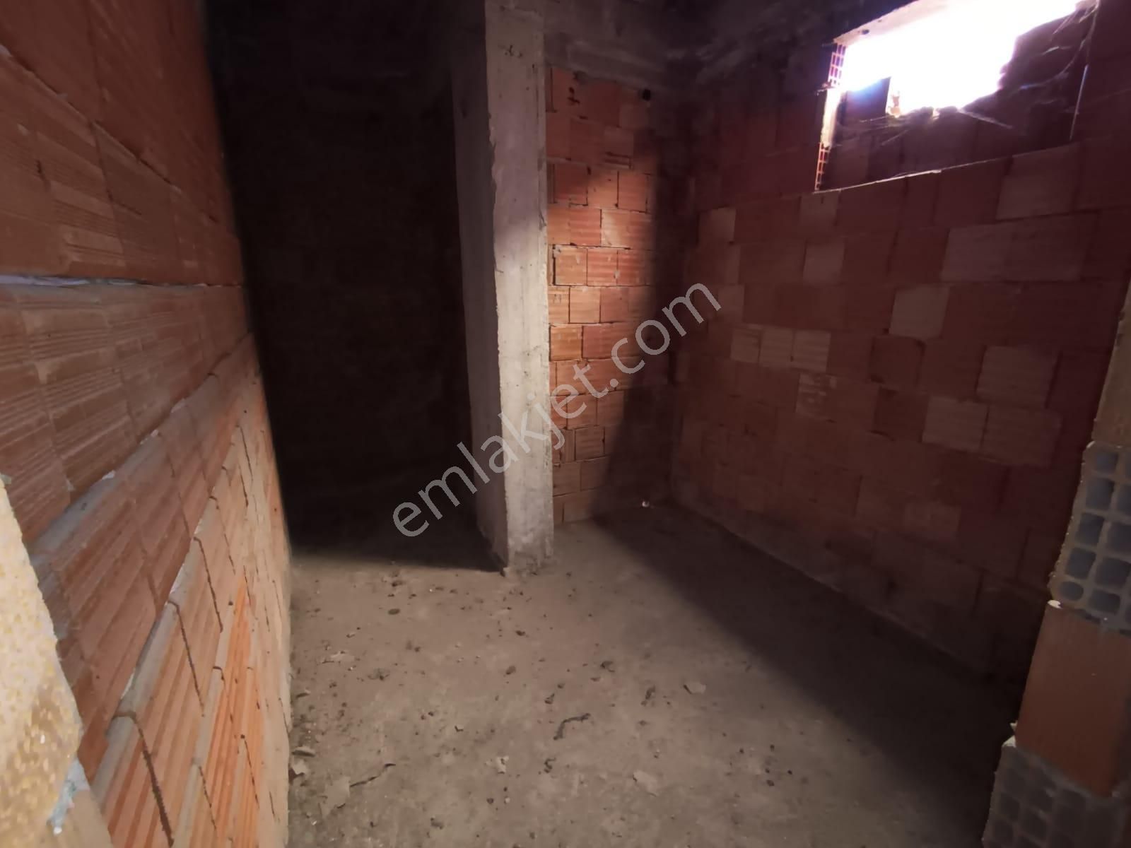 Esenyalı Fatih Mahallesinde Satılık 240m2 Arsa İçinde Müstakil 3 Kat Ev - Görsel 23