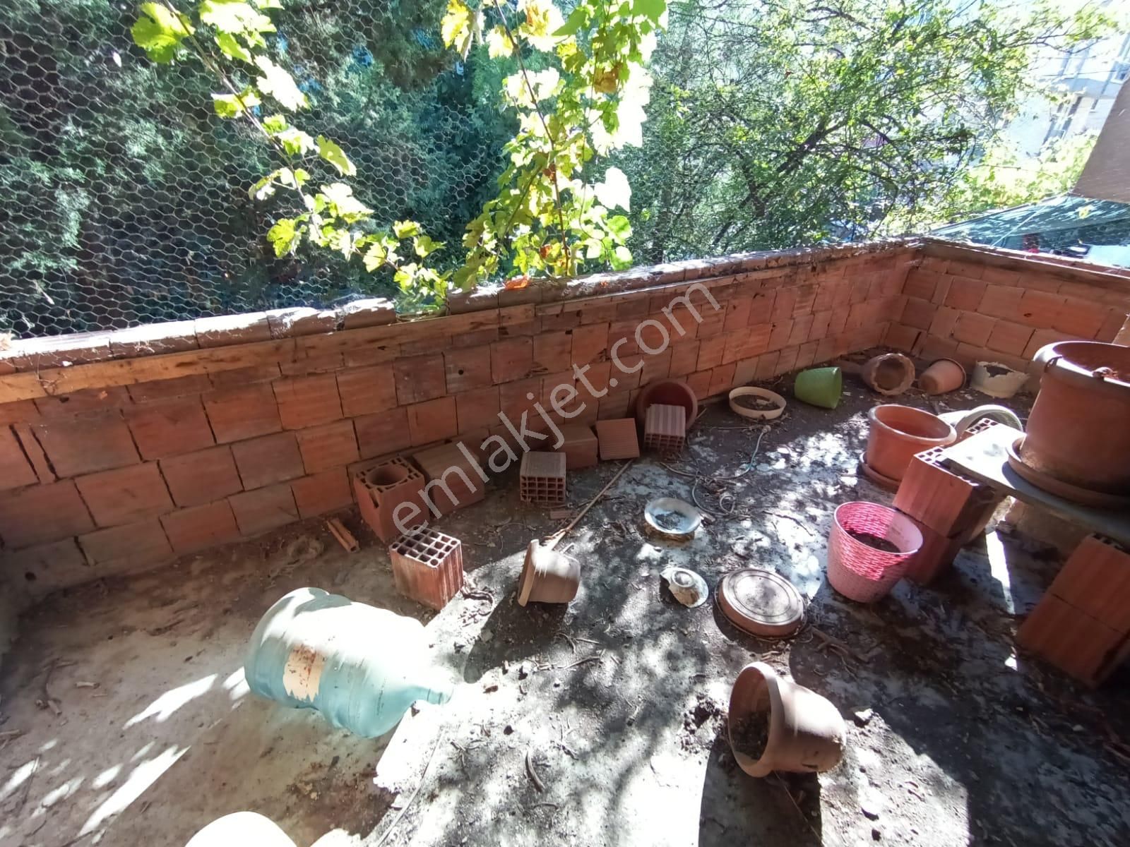 Esenyalı Fatih Mahallesinde Satılık 240m2 Arsa İçinde Müstakil 3 Kat Ev - Görsel 16