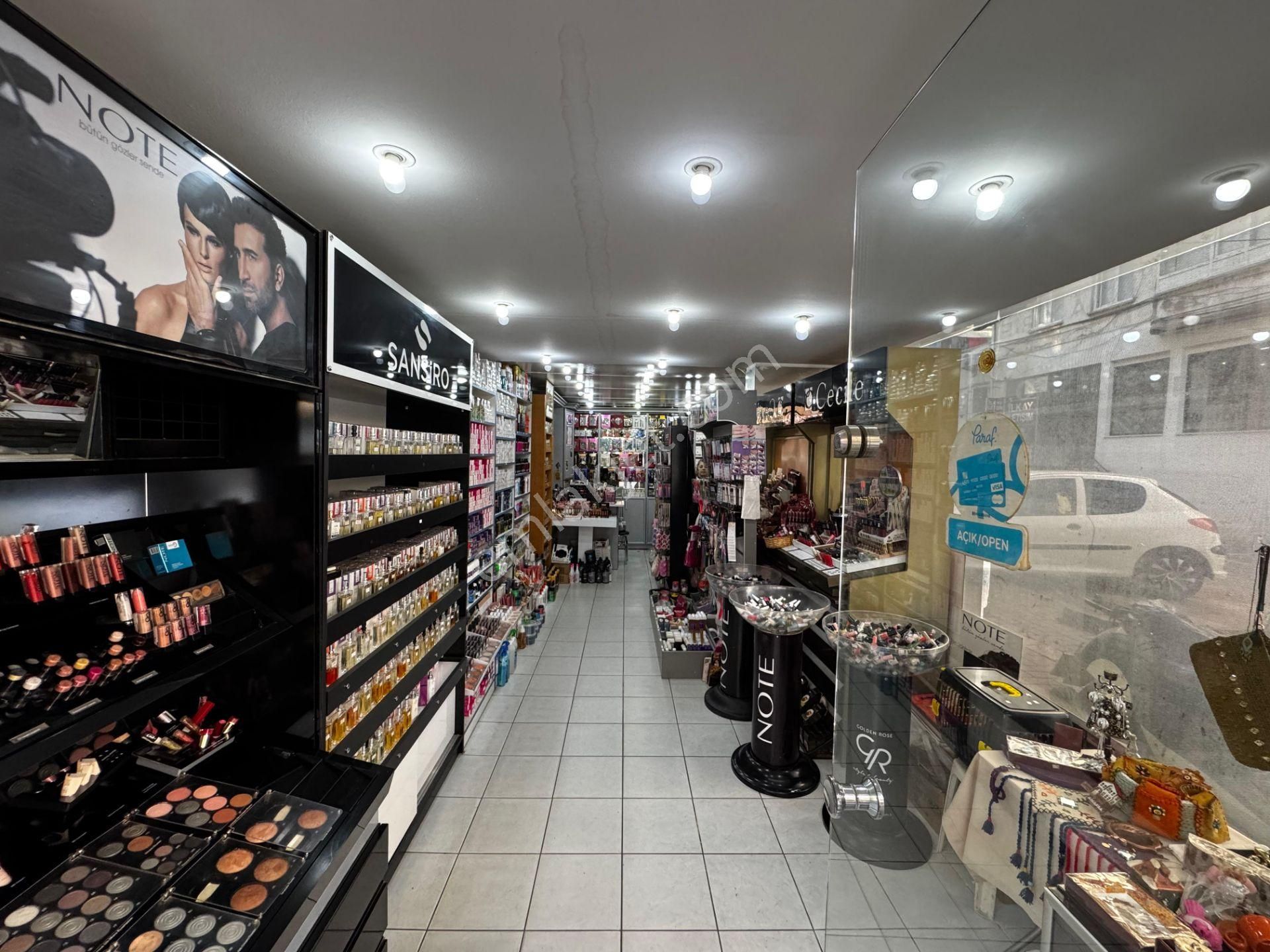 Devren Kiralık Hazır Müşterili Kozmetik Ve Parfümeri Dükkanı - Görsel 8