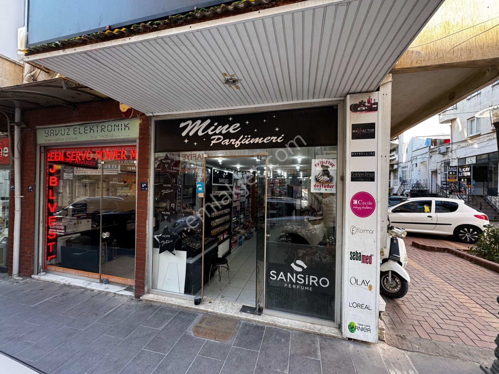 Devren Kiralık Hazır Müşterili Kozmetik Ve Parfümeri Dükkanı - Görsel 15