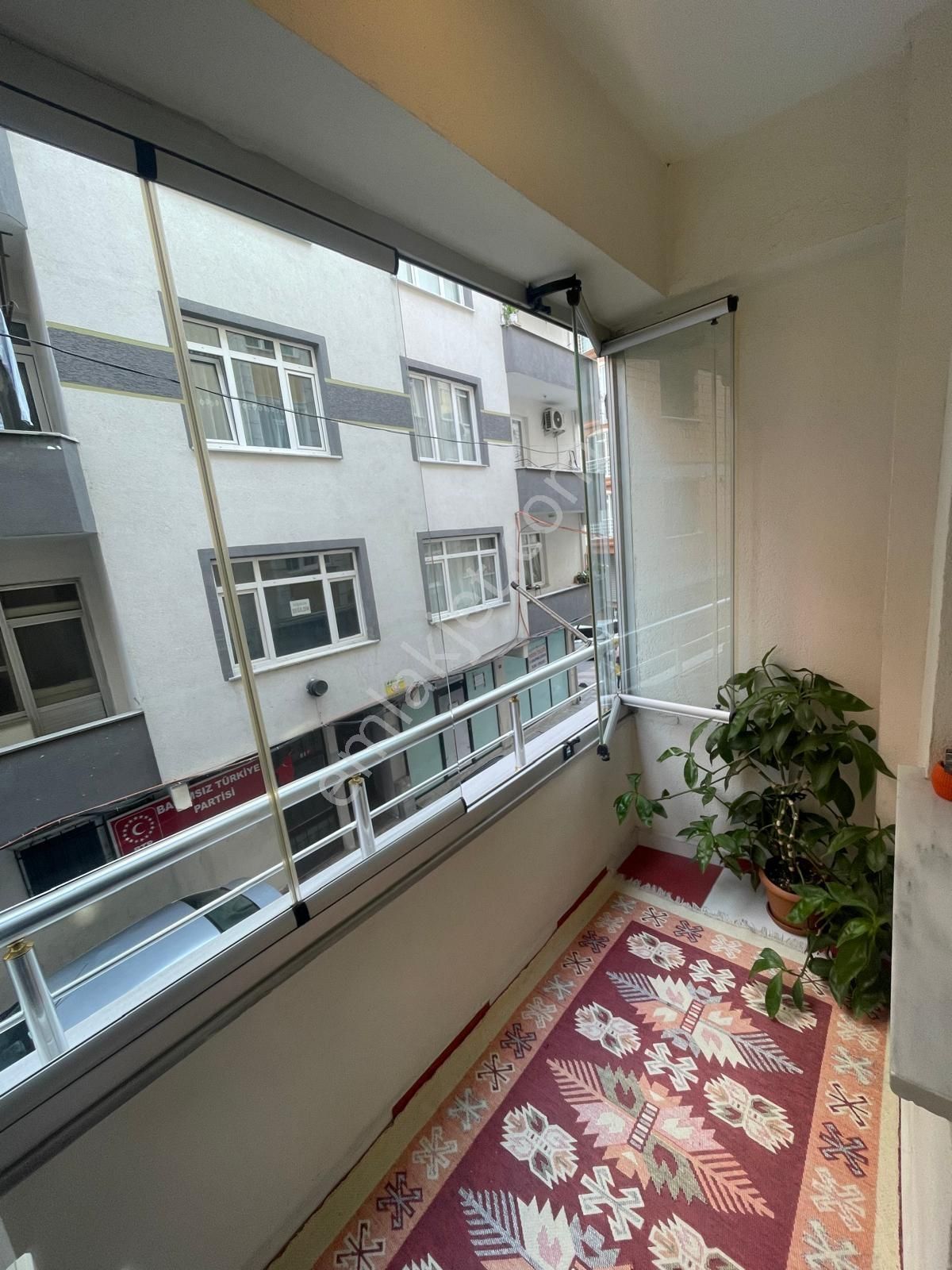 Acil Fatih Mah.12 Yaşında 3+1 105m2 1.kat Kredili Satılık Daire - Görsel 2