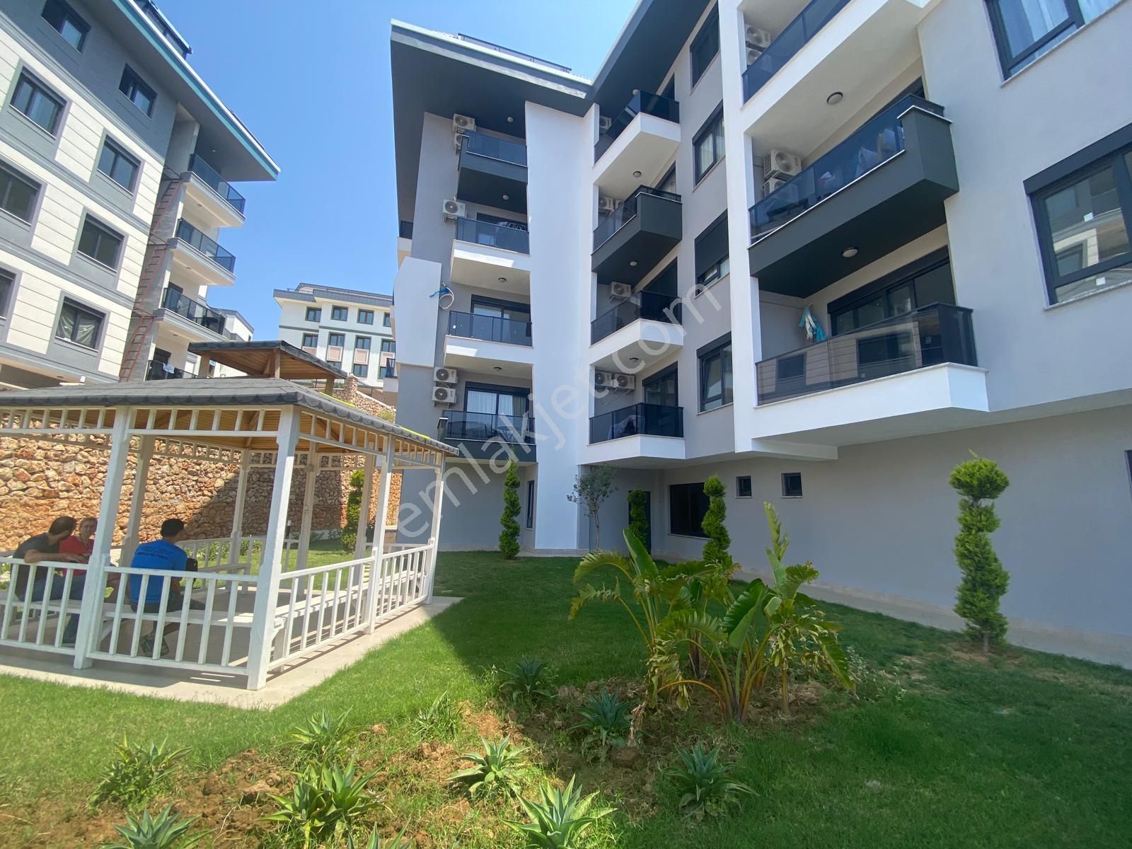 Alanya Oba'da Satılık 1+1 Eşyalı Lüx Site İçinde Daire - Görsel 8