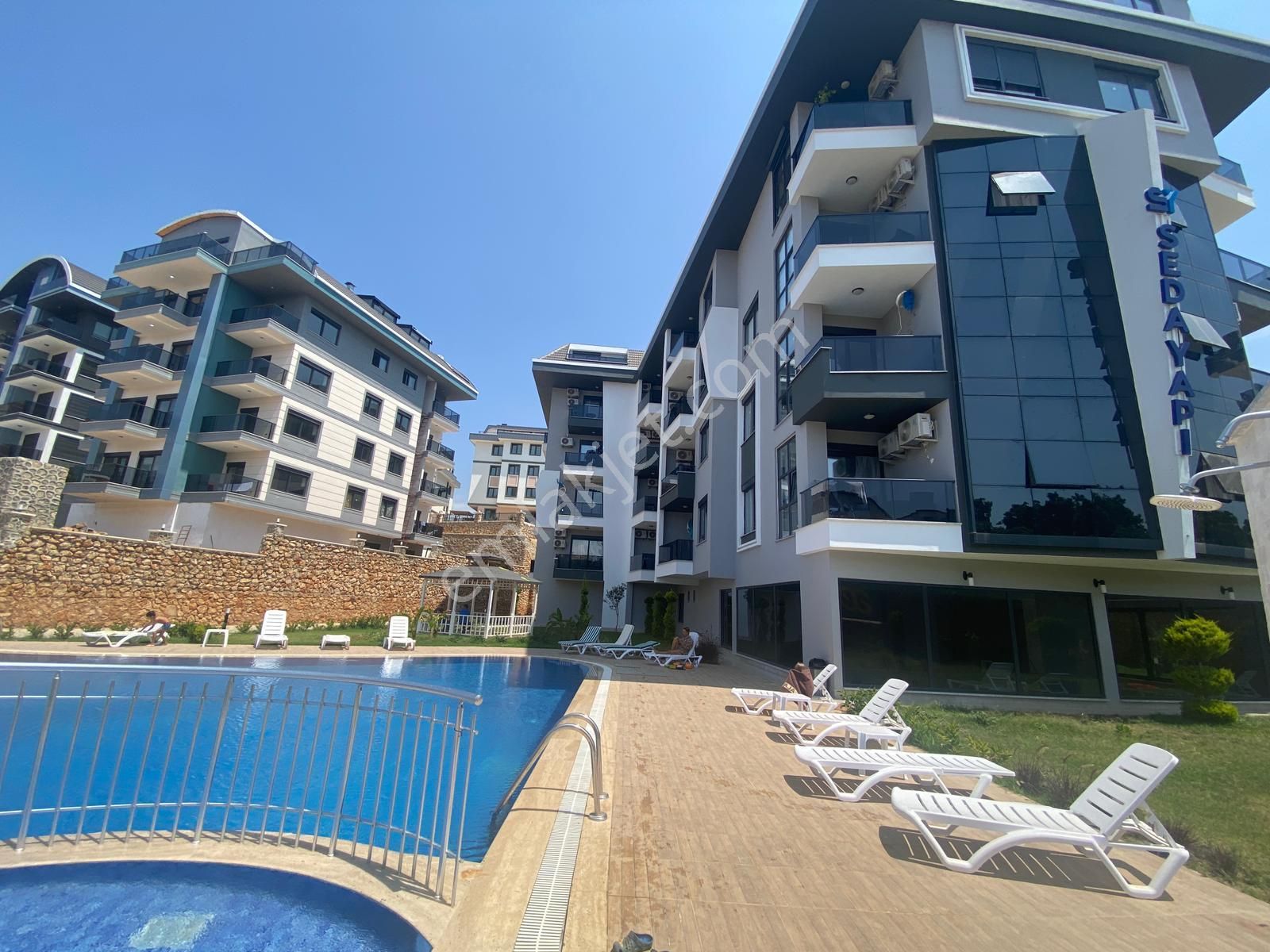 Alanya Oba'da Satılık 1+1 Eşyalı Lüx Site İçinde Daire - Görsel 3