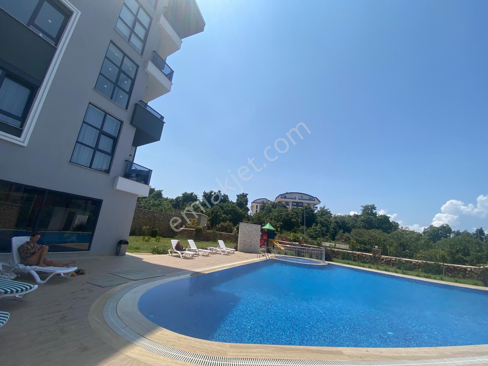 Alanya Oba'da Satılık 1+1 Eşyalı Lüx Site İçinde Daire - Görsel 4