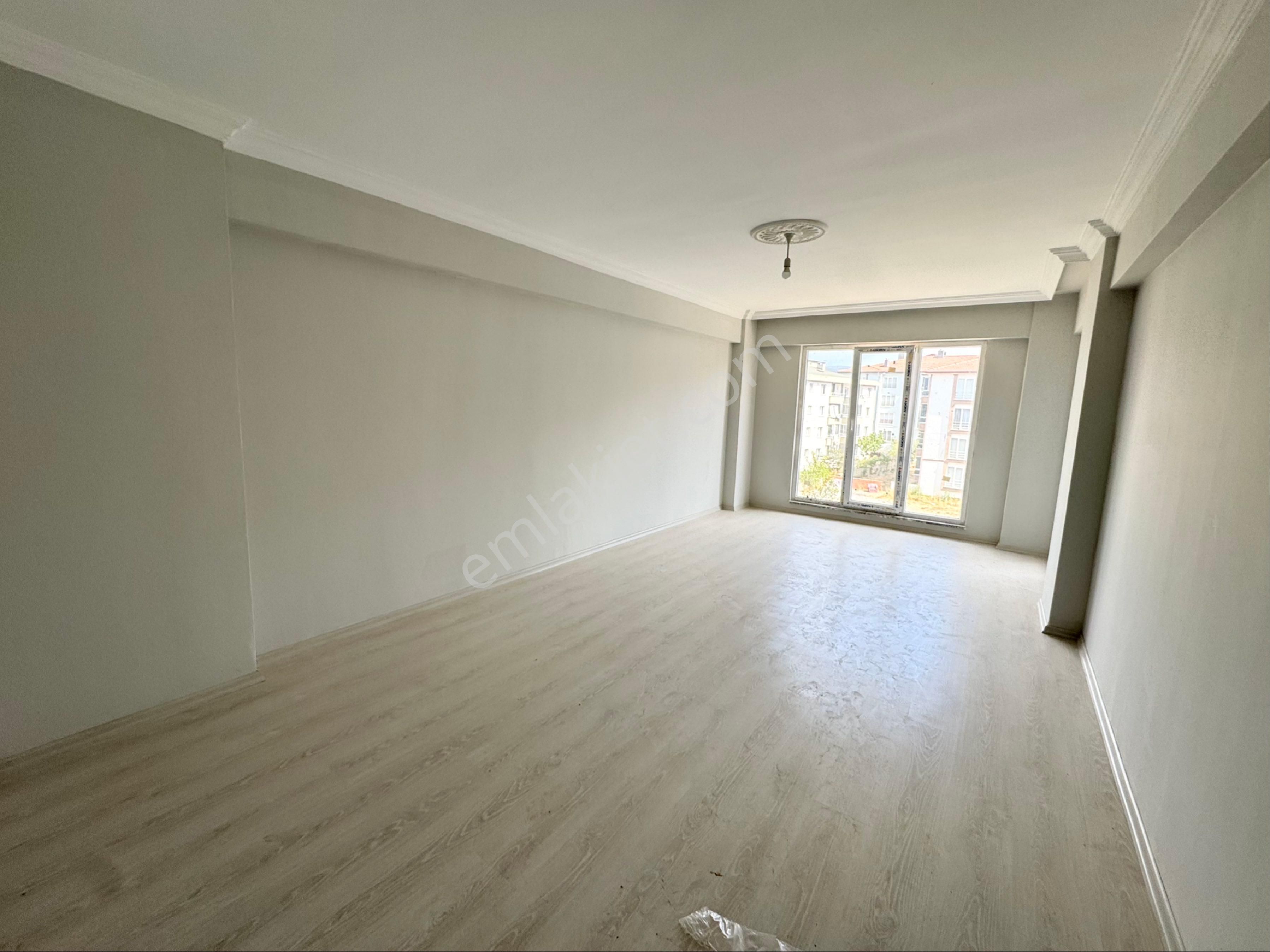 Emlak Evim'den Çiftlik Mah'de Satılık 3+1 Daire - Görsel 7