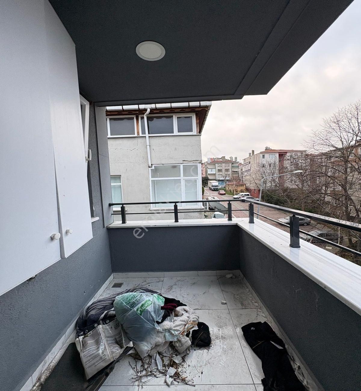 Avcılar Ambarlı Mahallesinde Şık Tasarımlı 2+1 Daire - Görsel 12